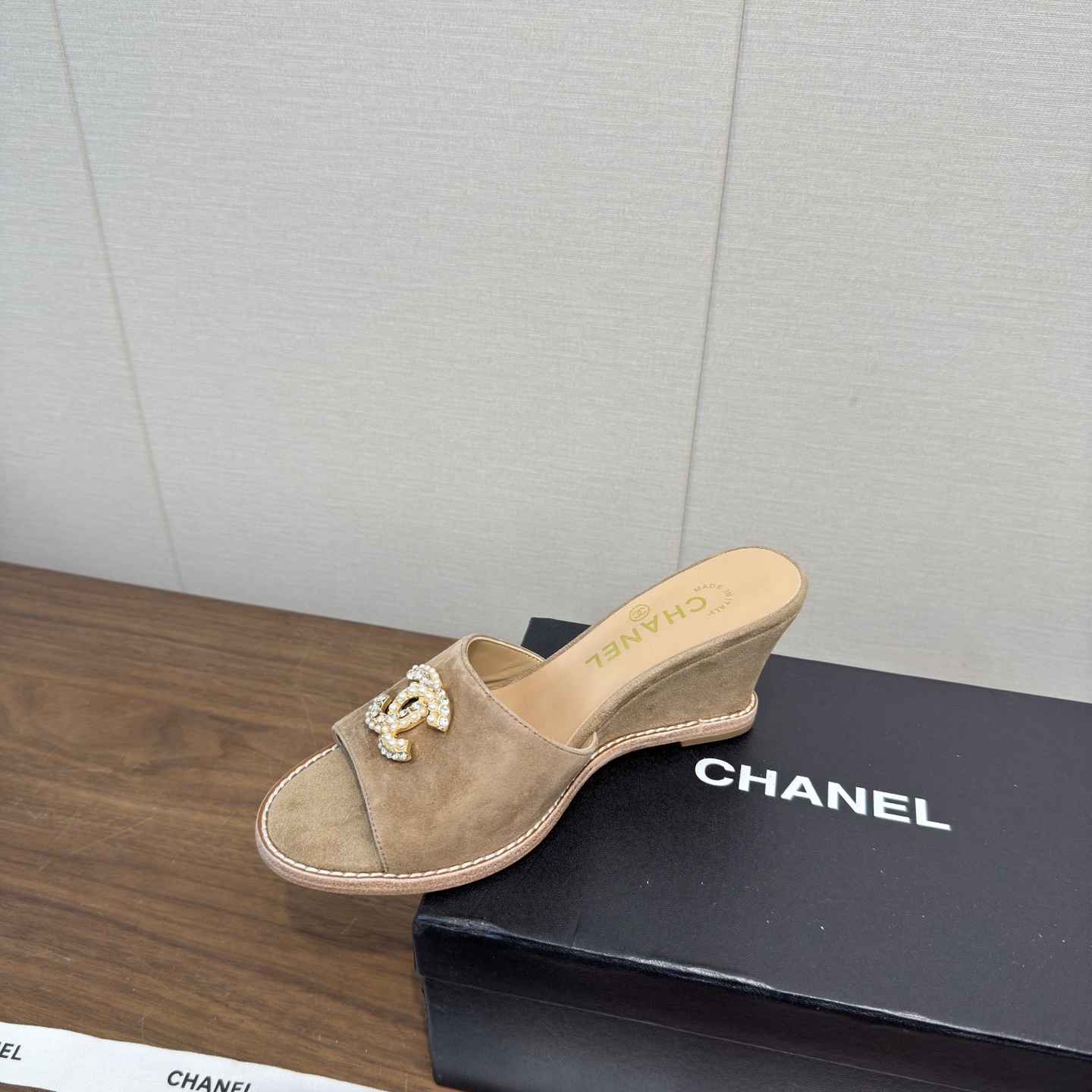 Chanel Slides