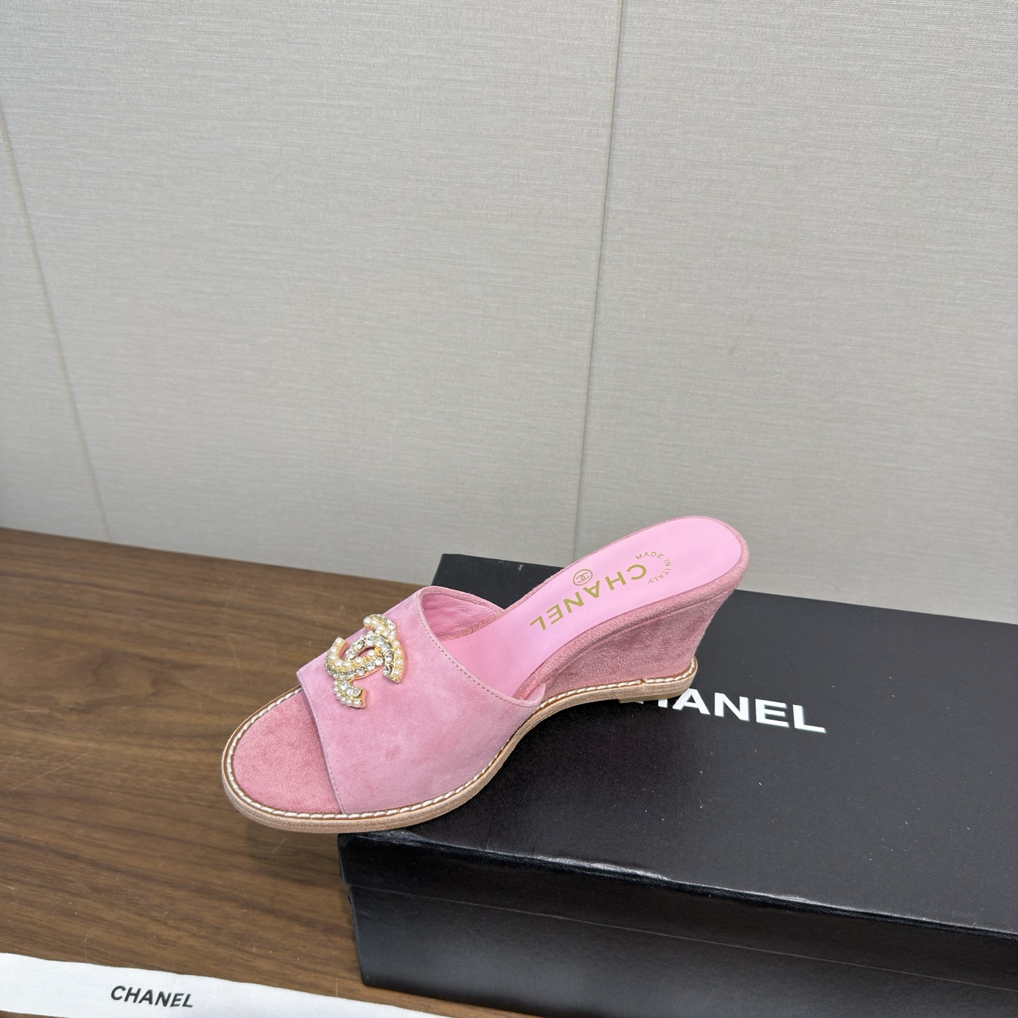 Chanel Slides