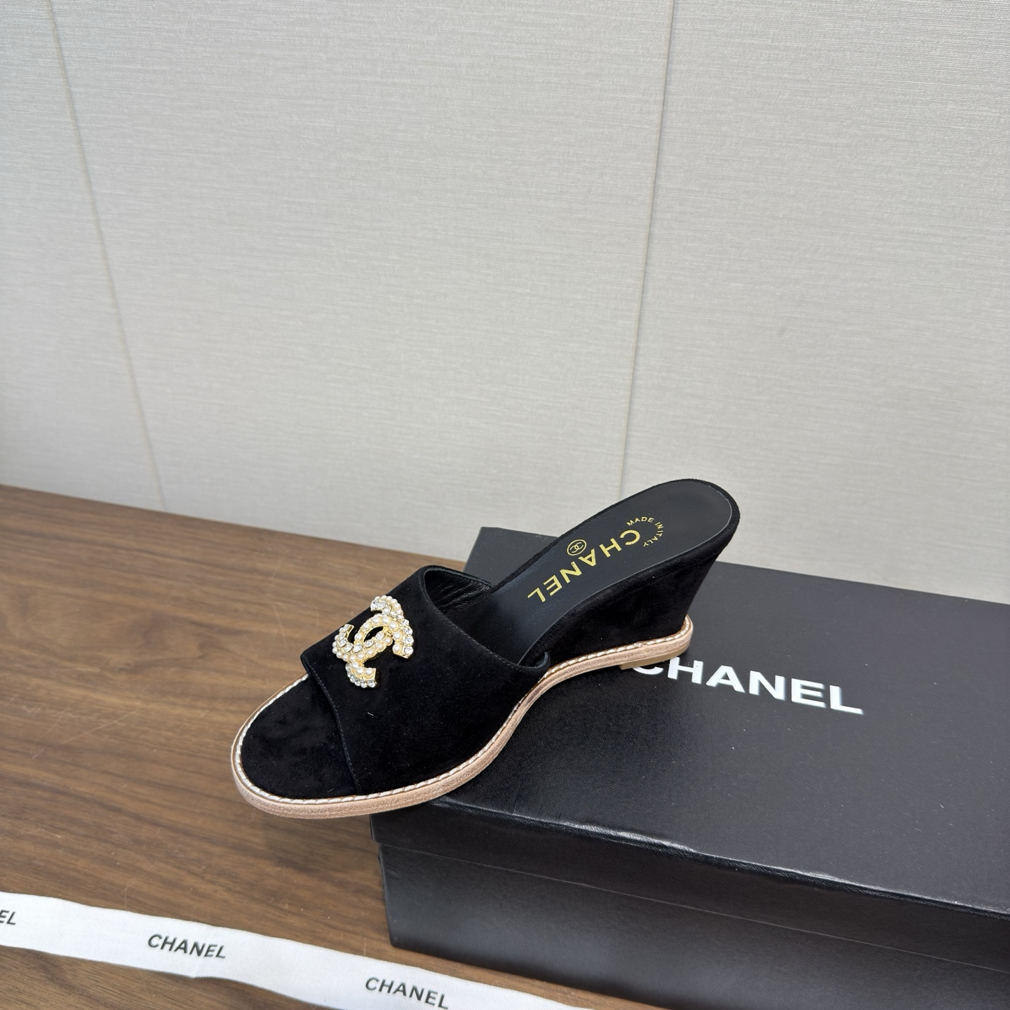 Chanel Slides