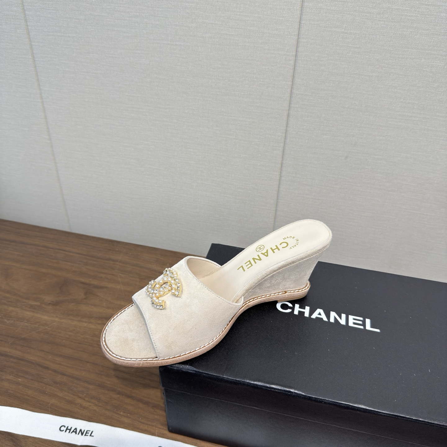 Chanel Slides