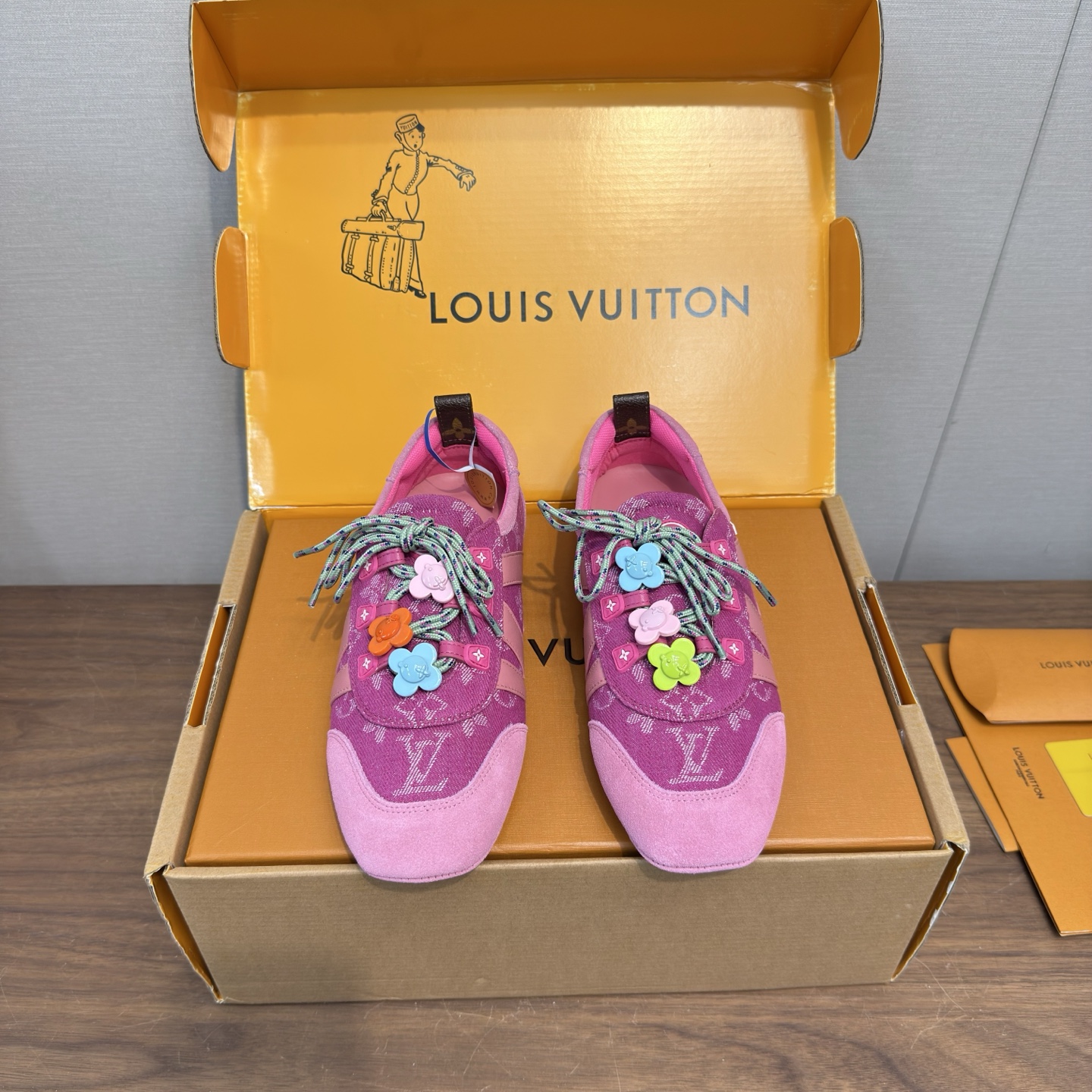 Louis Vuitton Sneakers