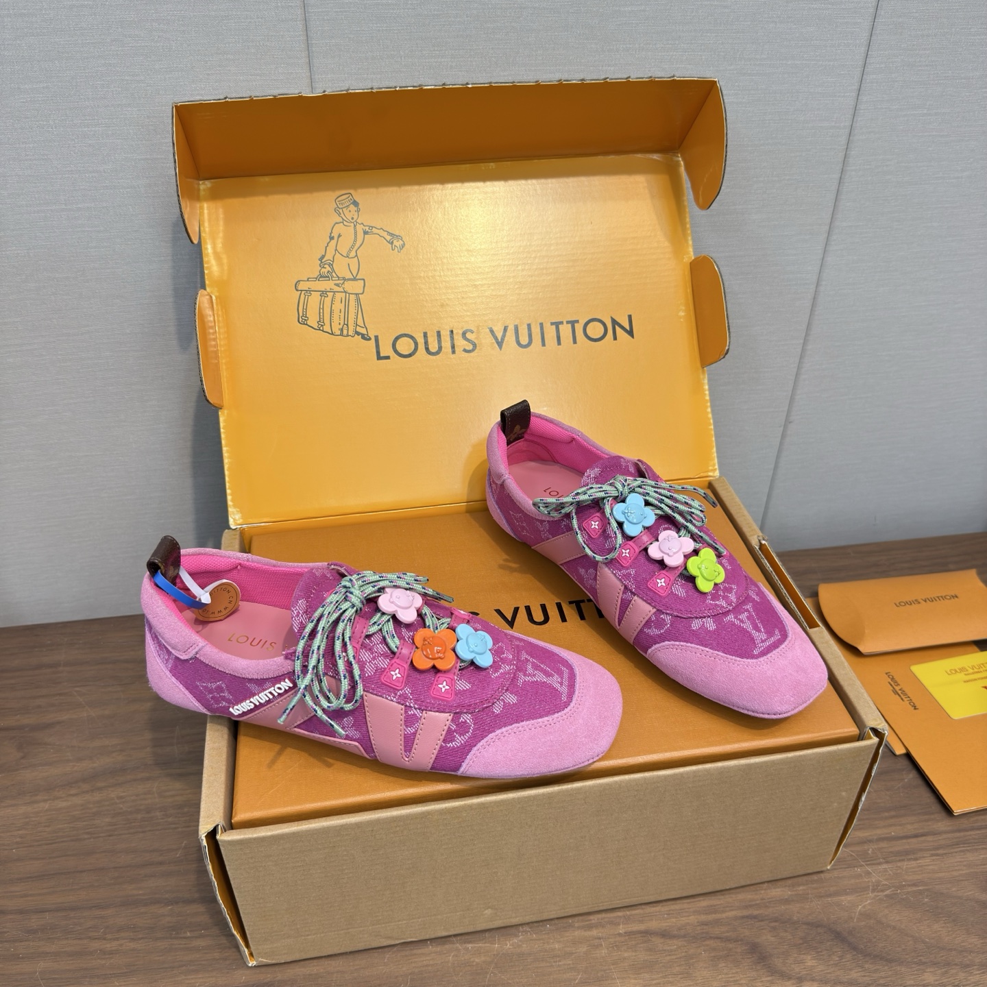 Louis Vuitton Sneakers
