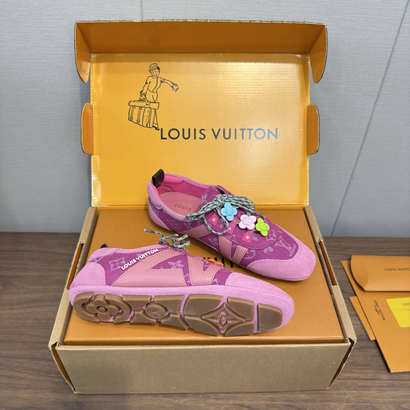 Louis Vuitton Sneakers