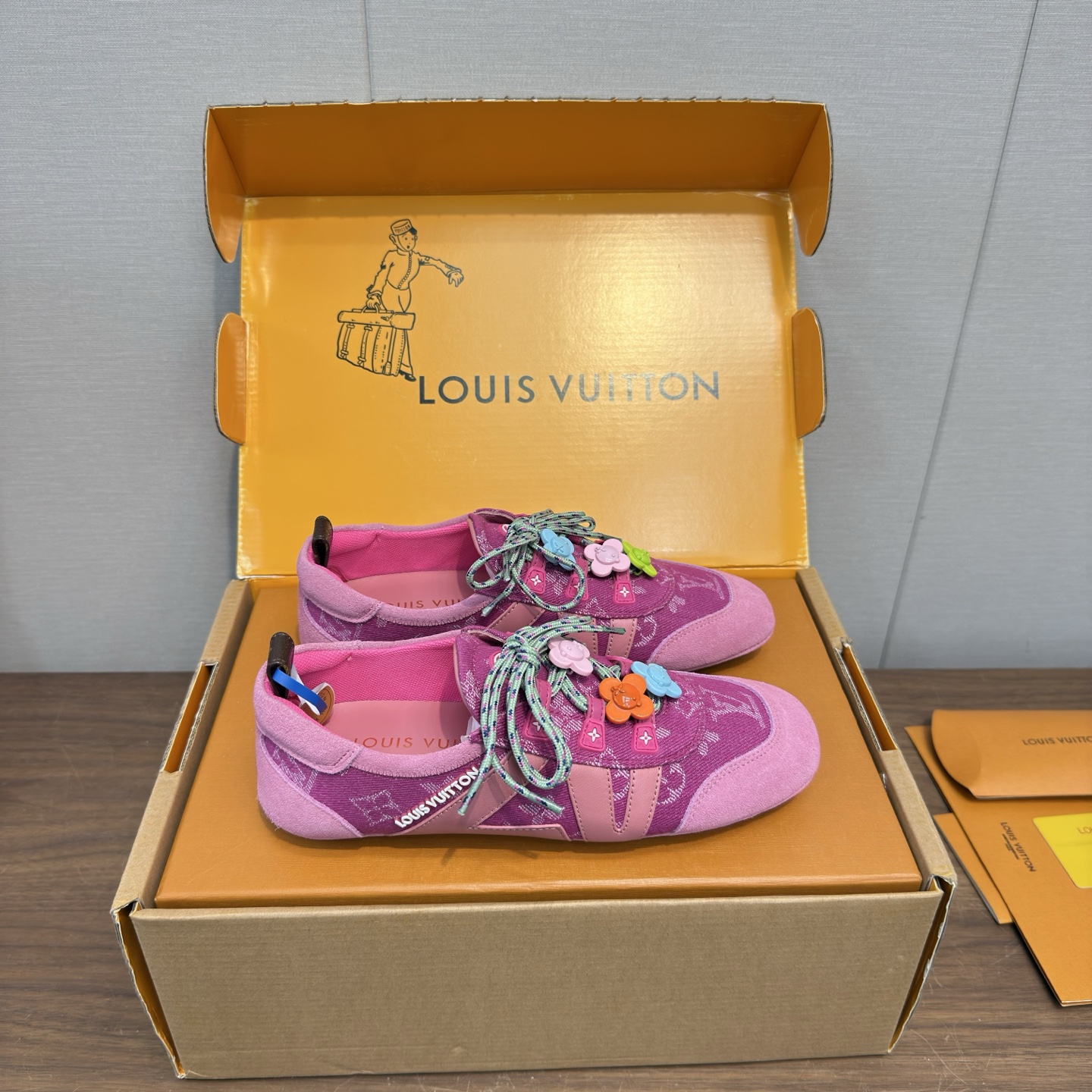 Louis Vuitton Sneakers