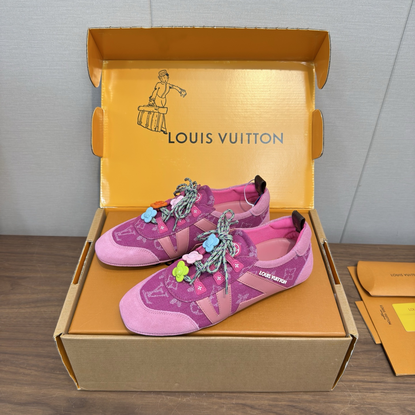 Louis Vuitton Sneakers
