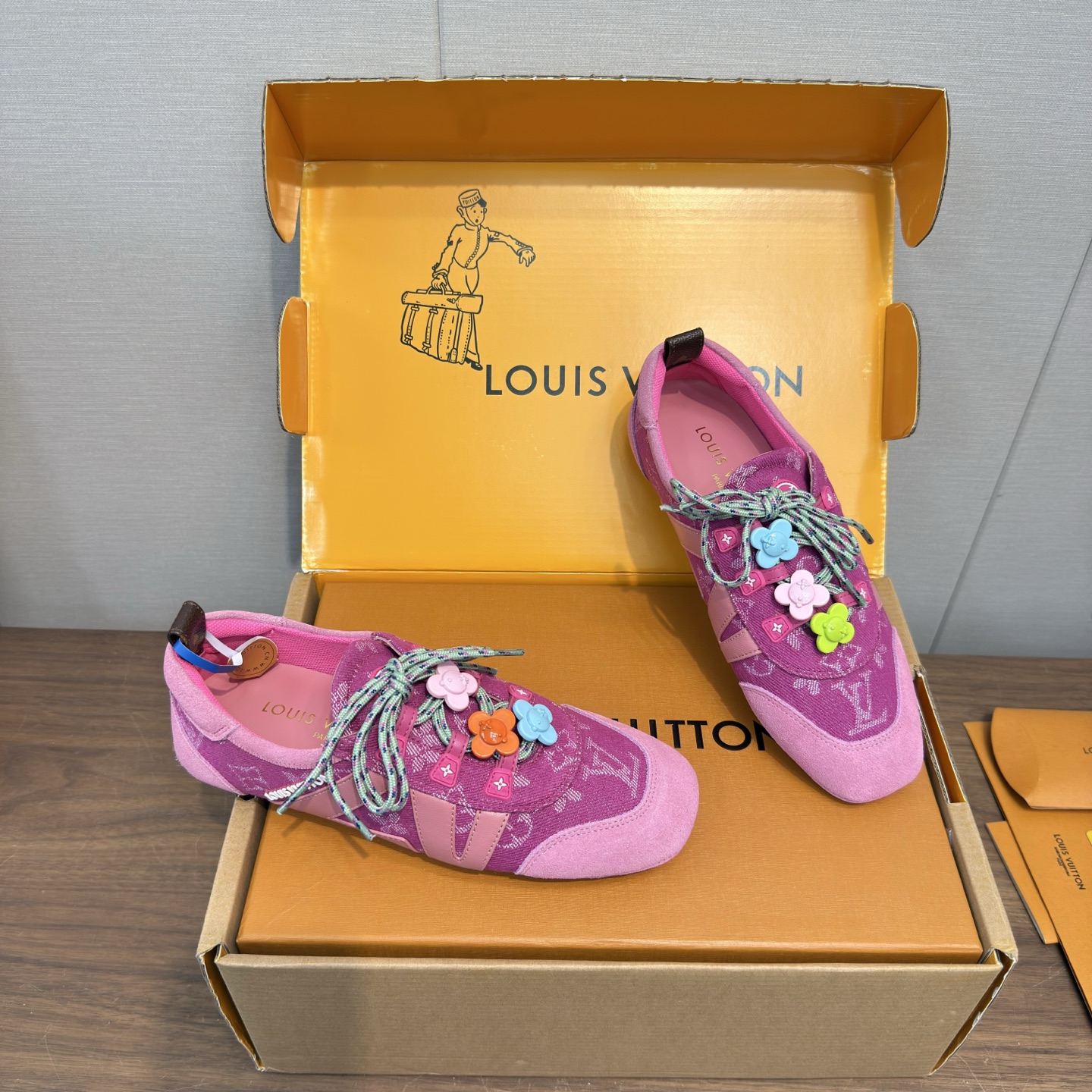 Louis Vuitton Sneakers