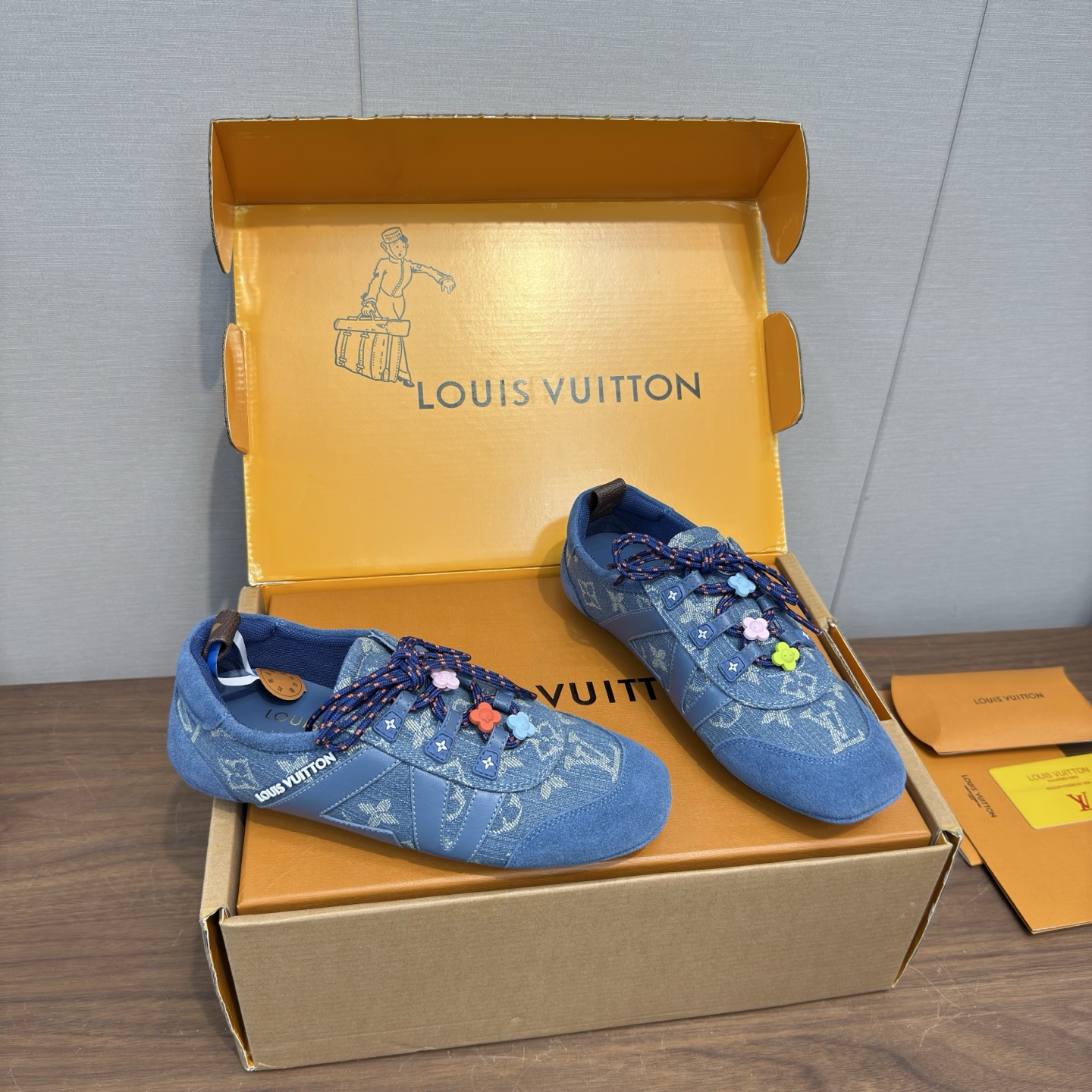 Louis Vuitton Sneakers
