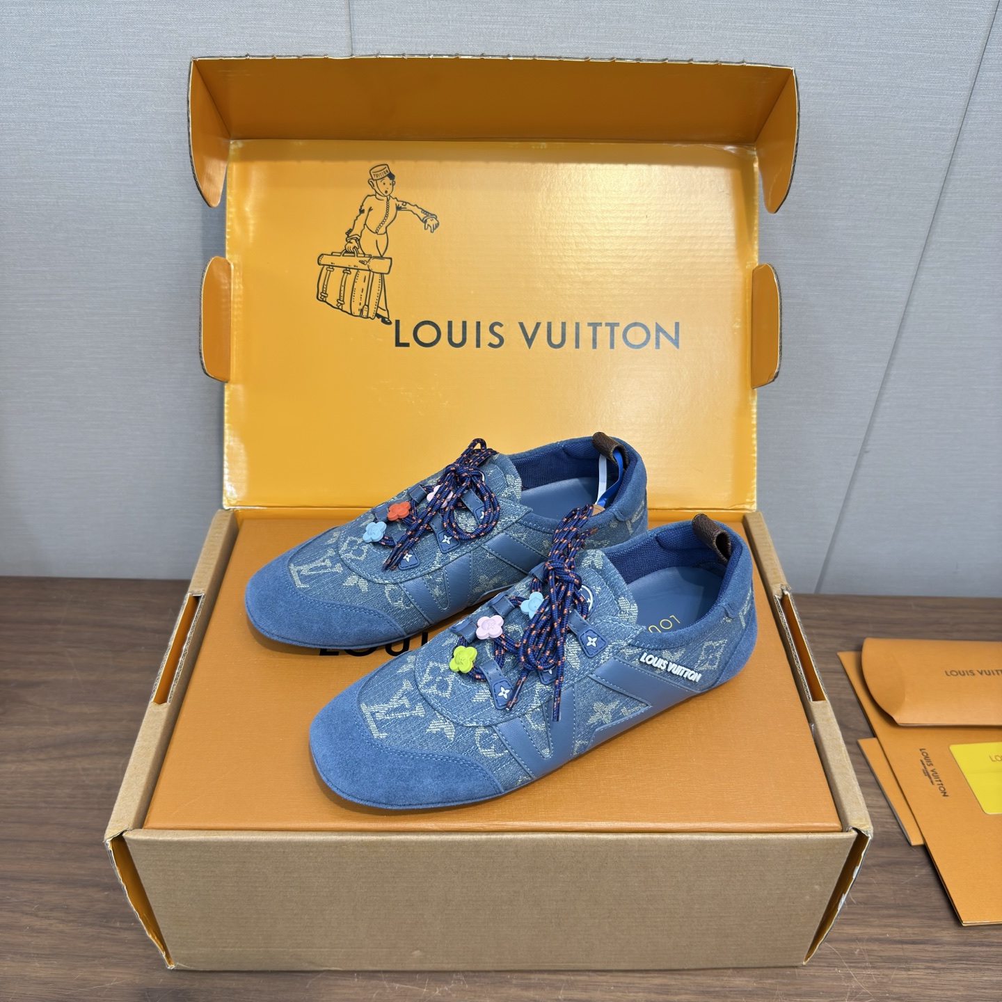 Louis Vuitton Sneakers
