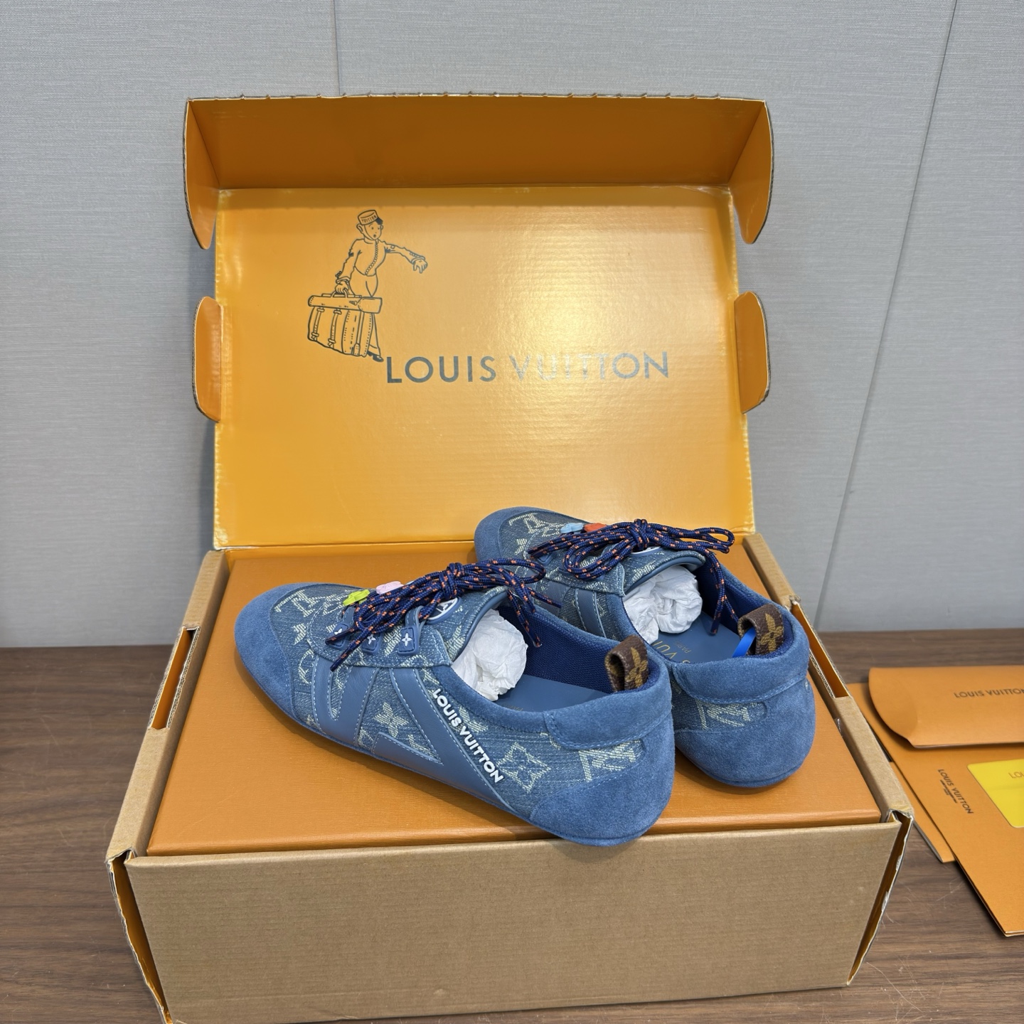 Louis Vuitton Sneakers