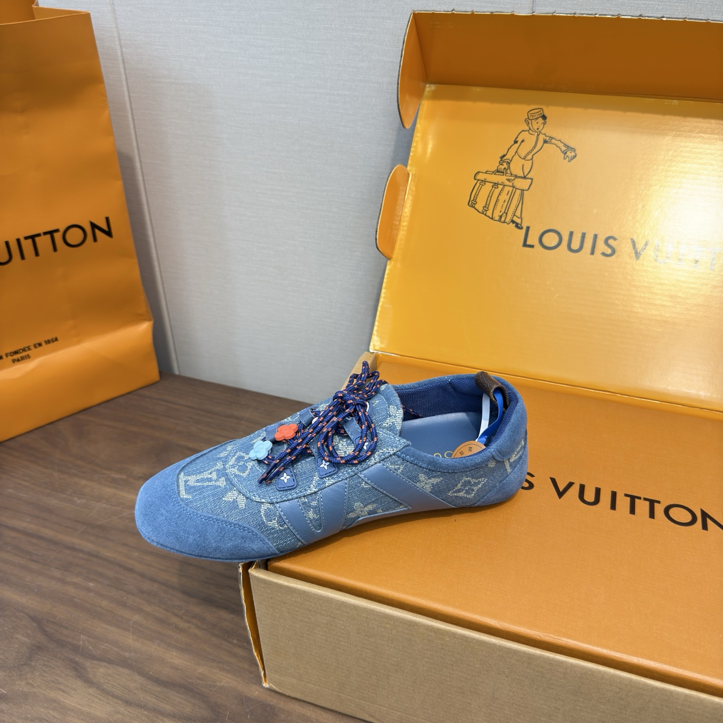 Louis Vuitton Sneakers