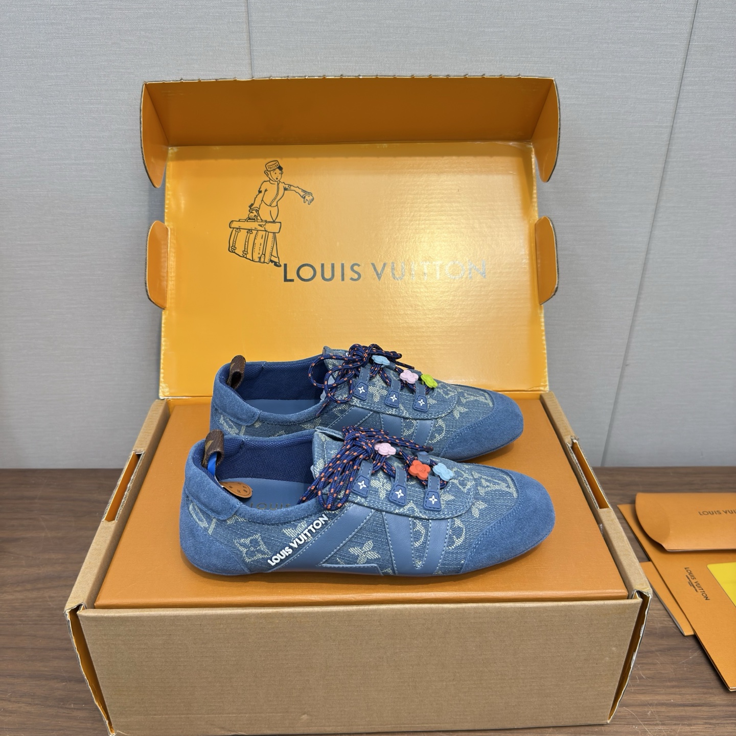 Louis Vuitton Sneakers