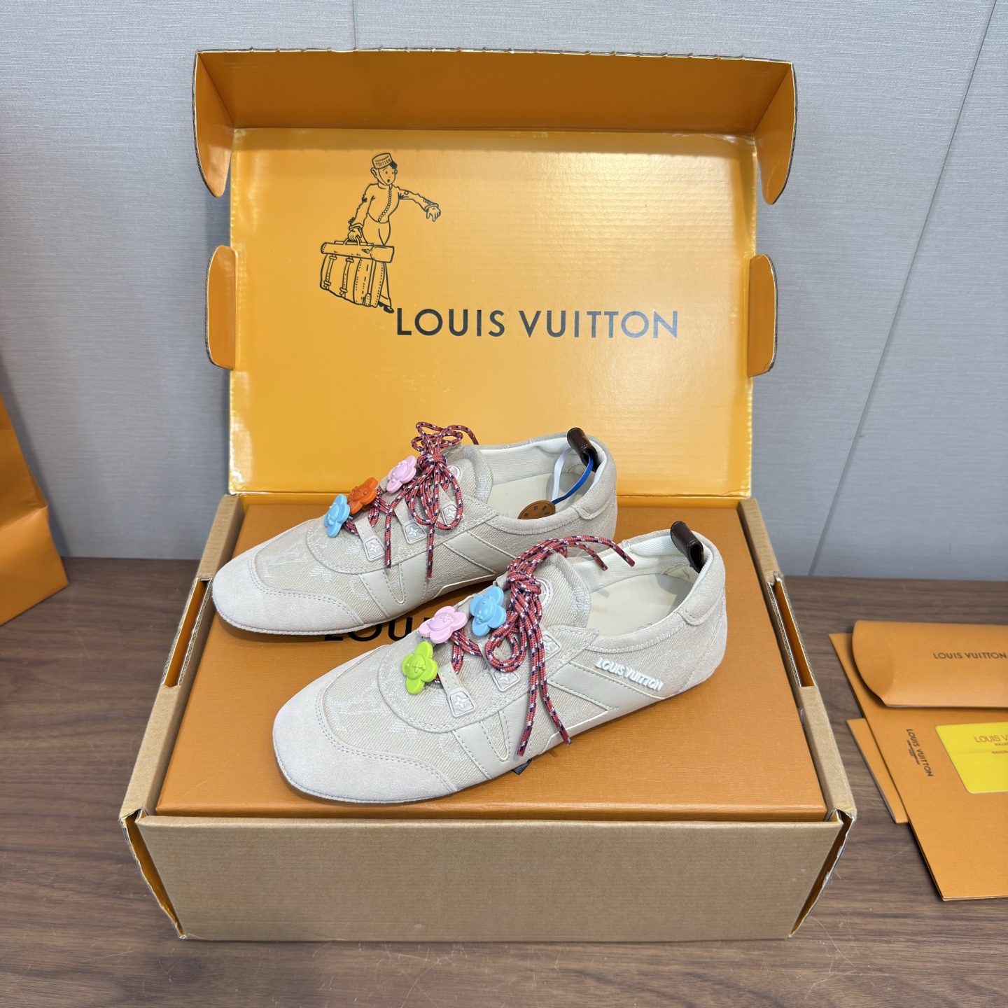 Louis Vuitton Sneakers