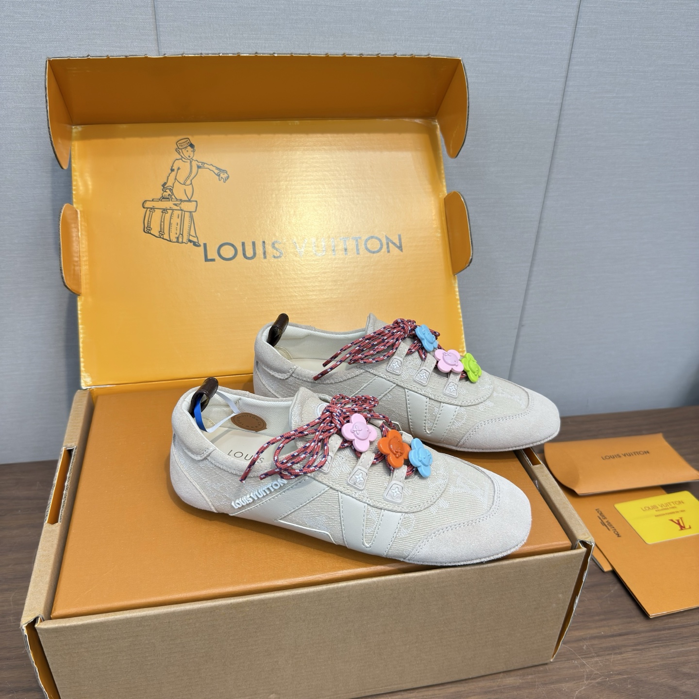 Louis Vuitton Sneakers