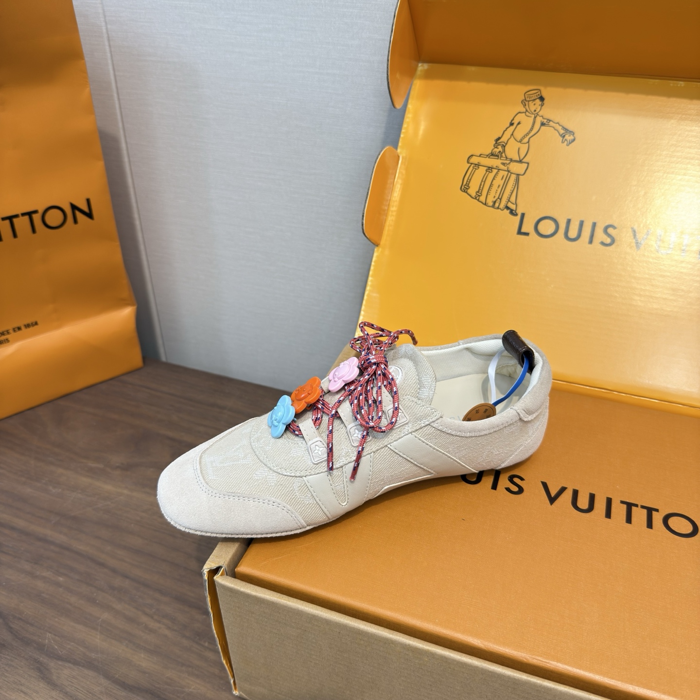 Louis Vuitton Sneakers