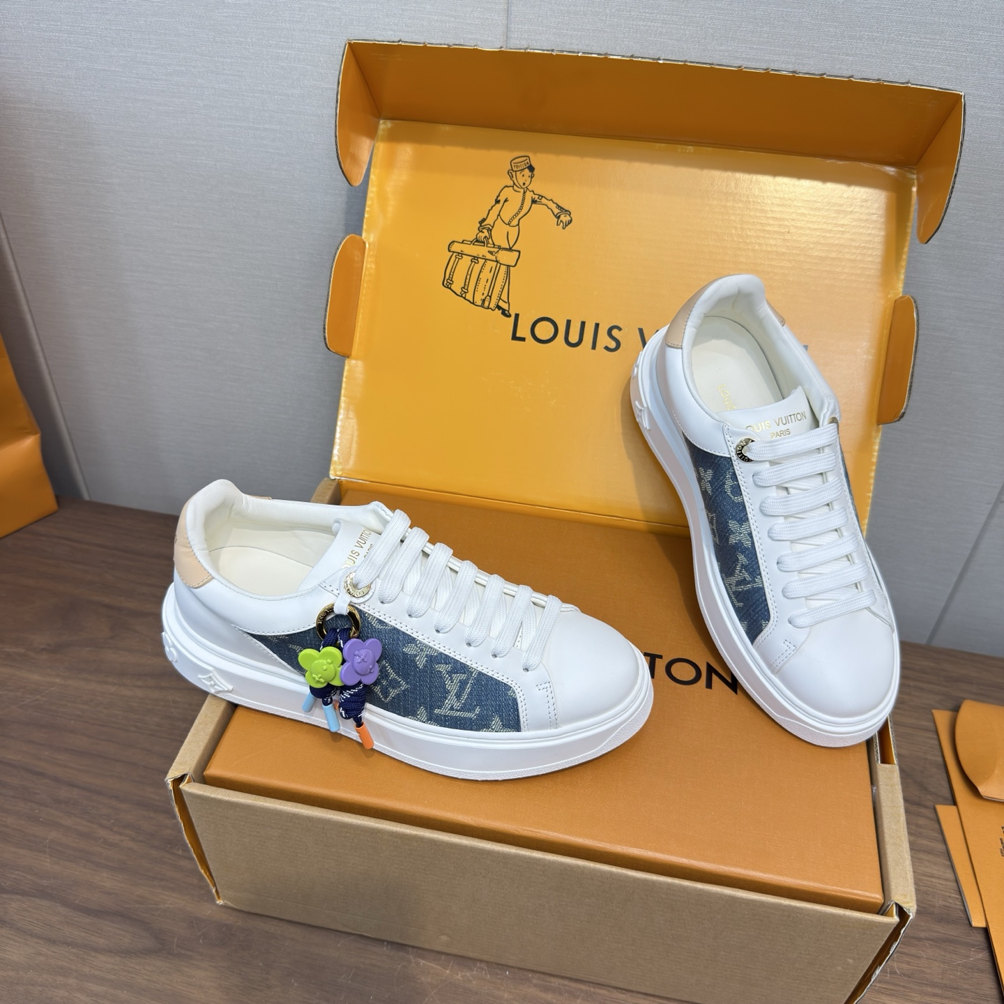 Louis Vuitton Sneakers