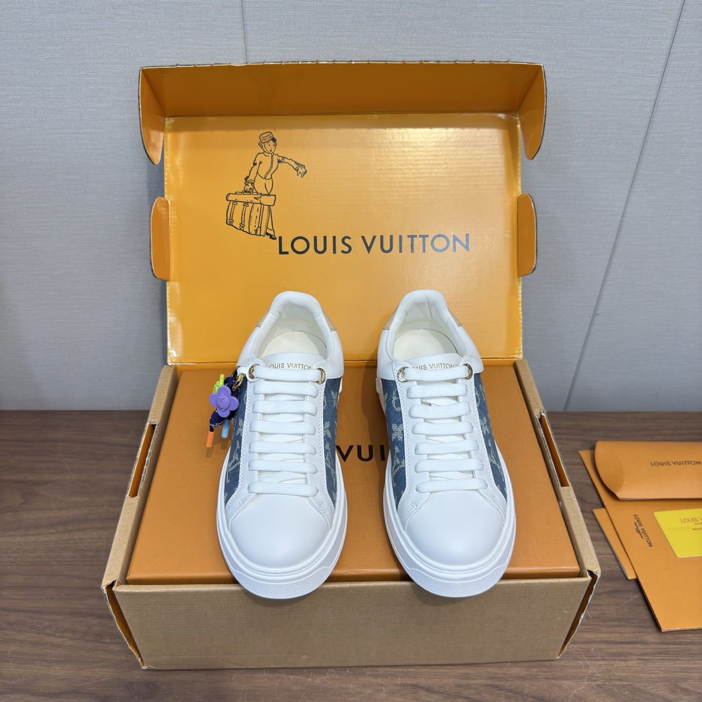 Louis Vuitton Sneakers