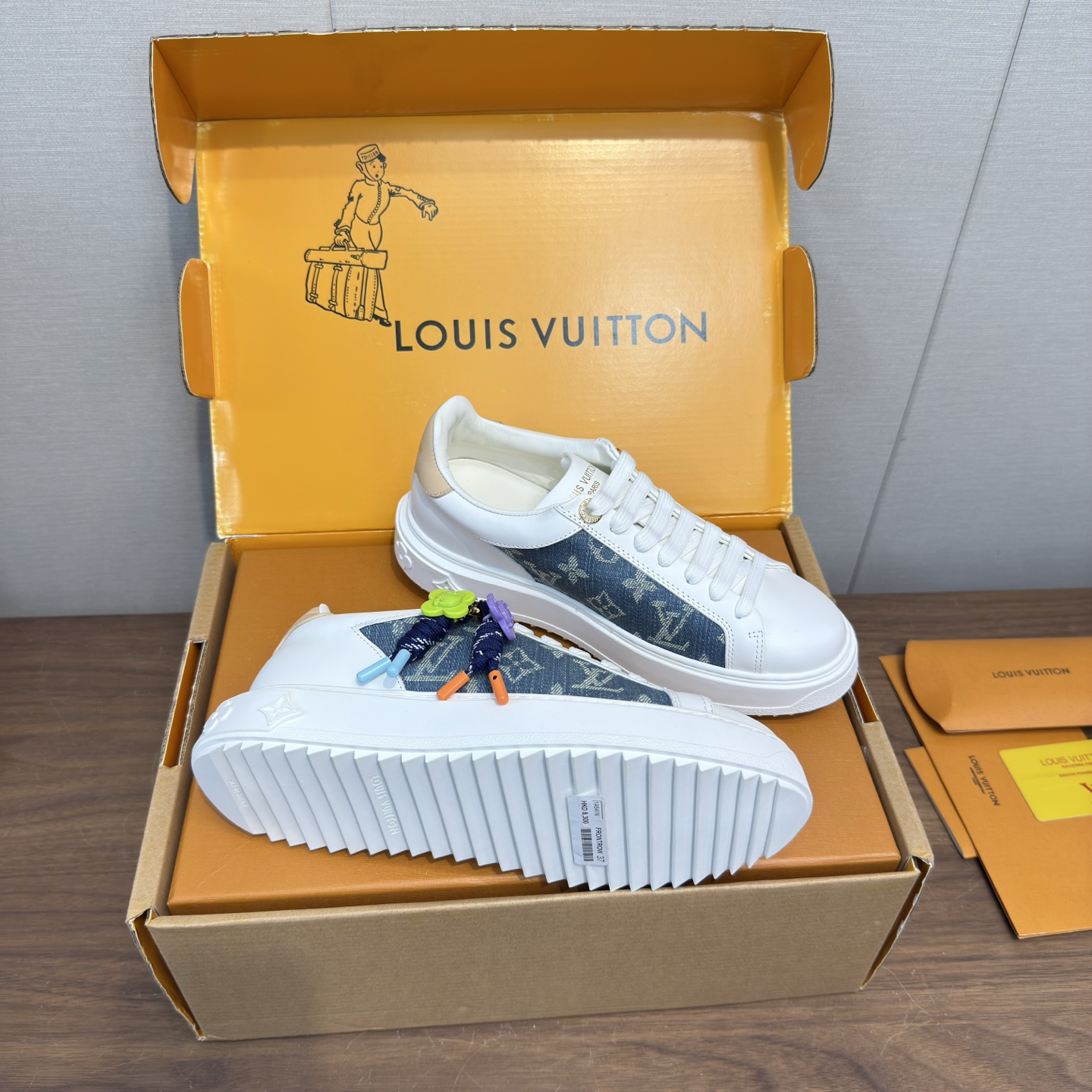 Louis Vuitton Sneakers
