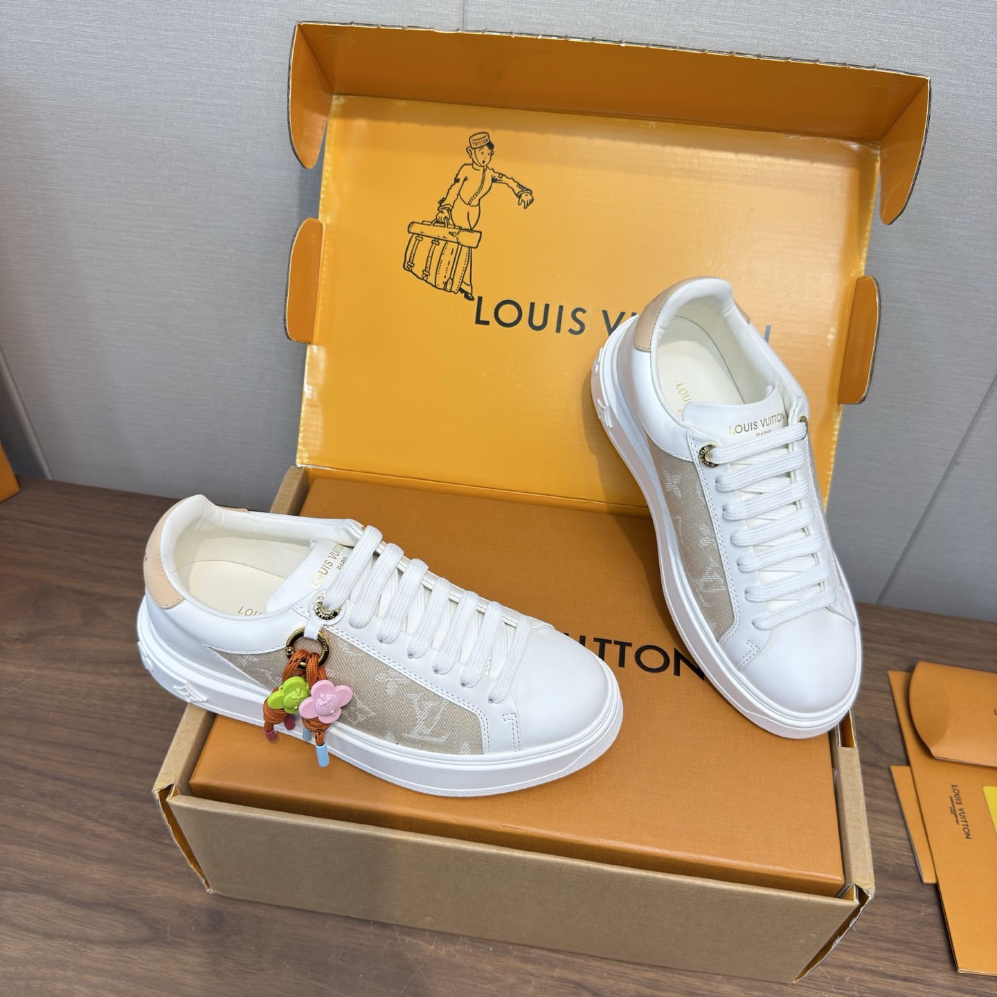 Louis Vuitton Sneakers