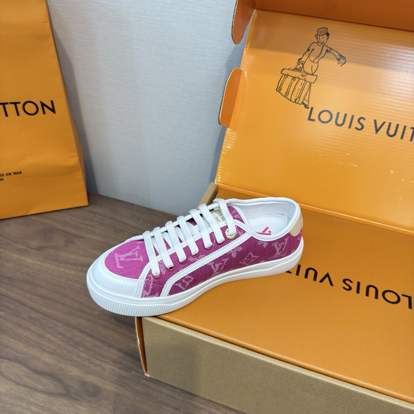 Louis Vuitton Women Shoes