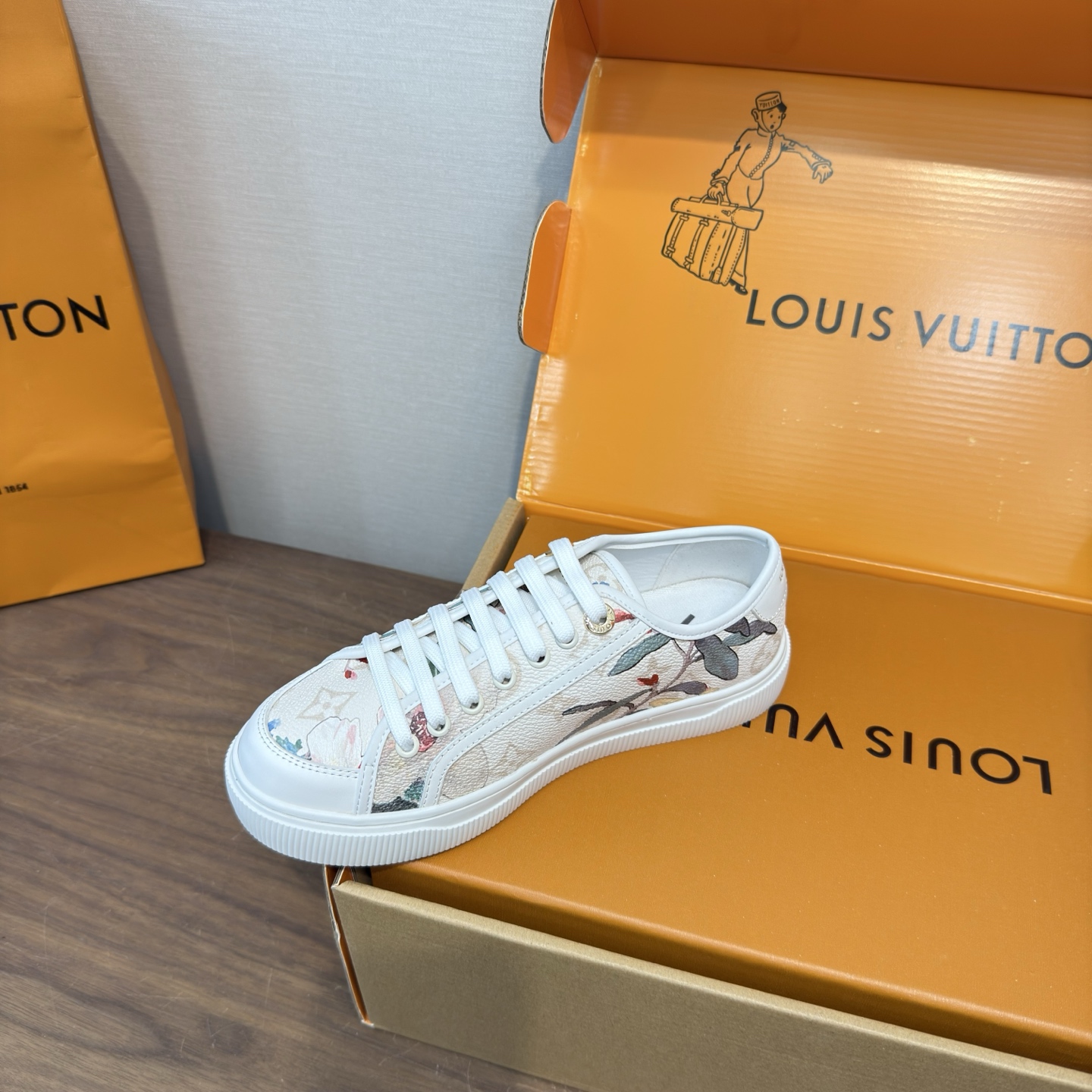Louis Vuitton Women Shoes
