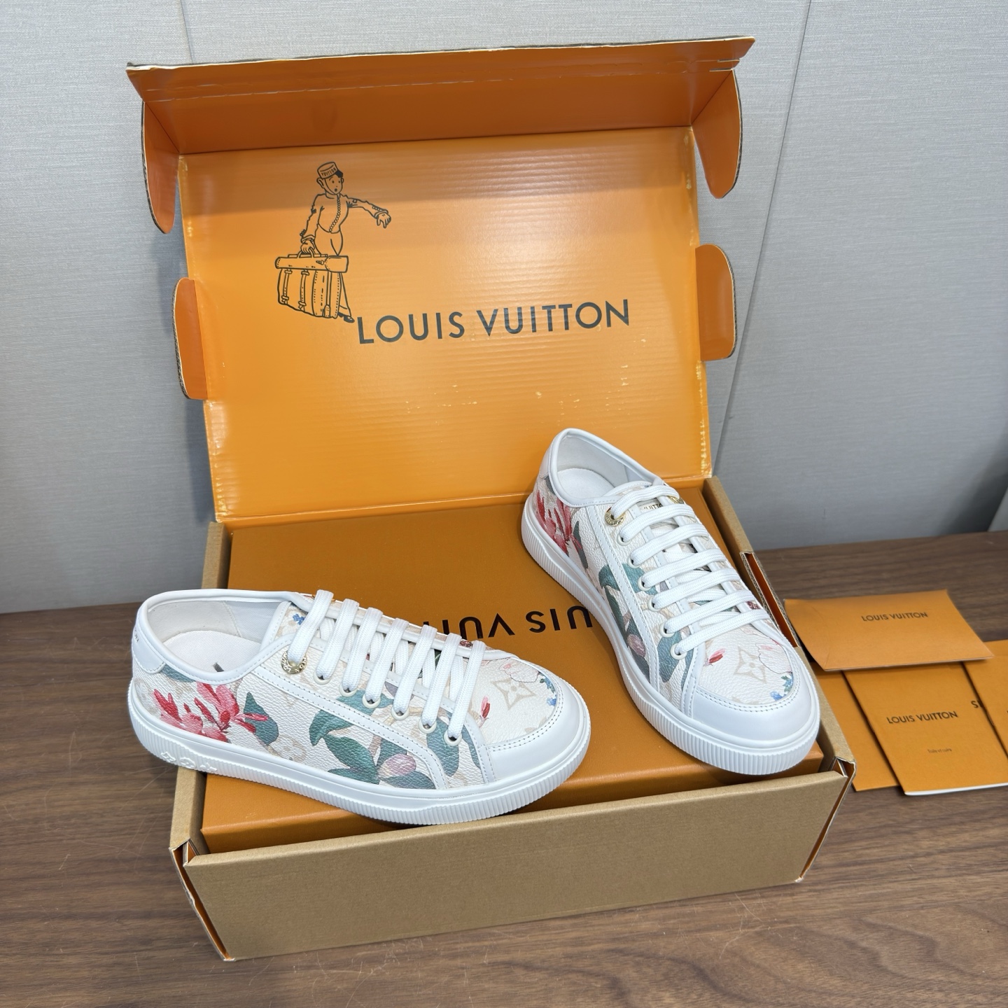 Louis Vuitton Women Shoes