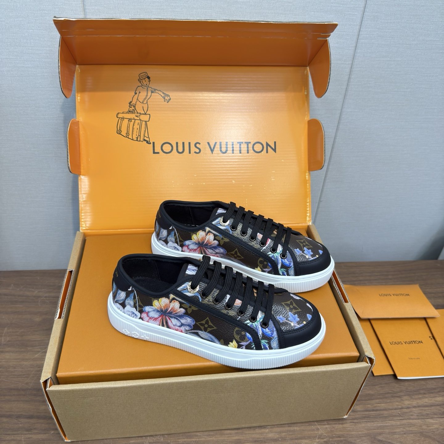 Louis Vuitton Women Shoes
