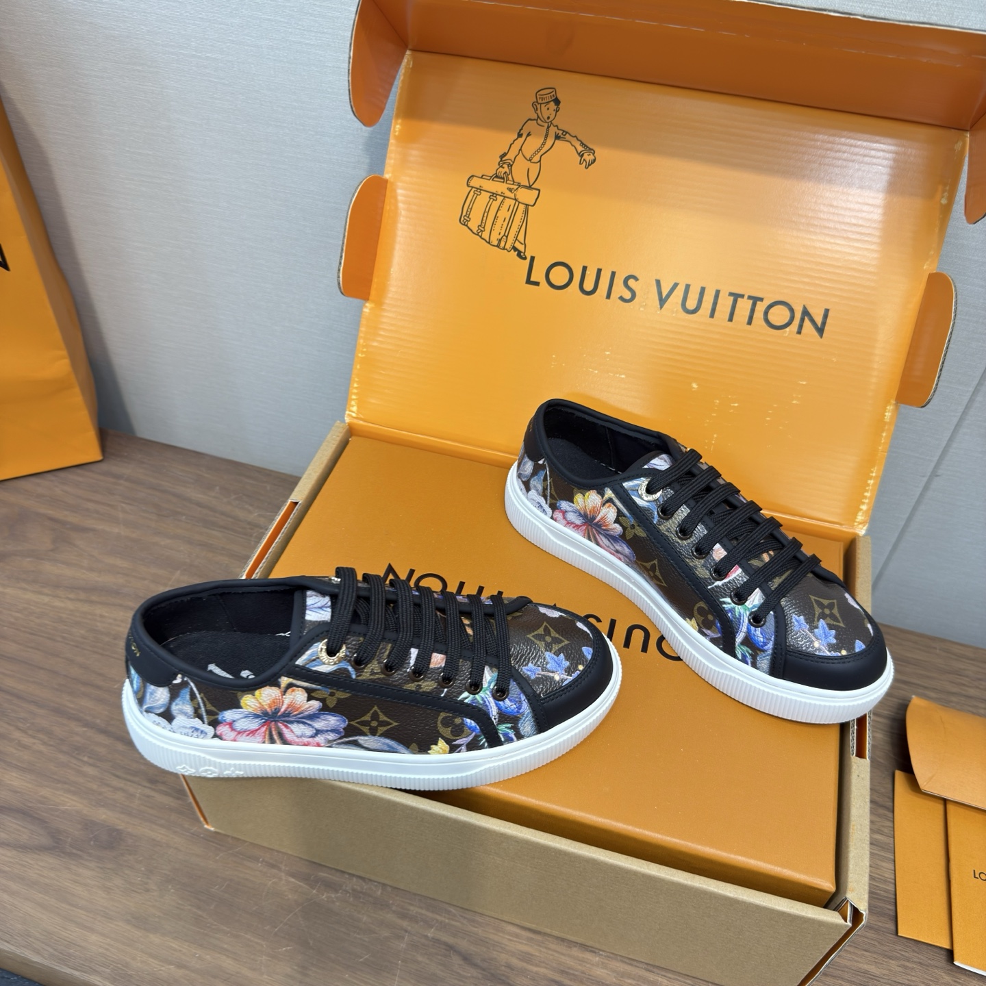 Louis Vuitton Women Shoes