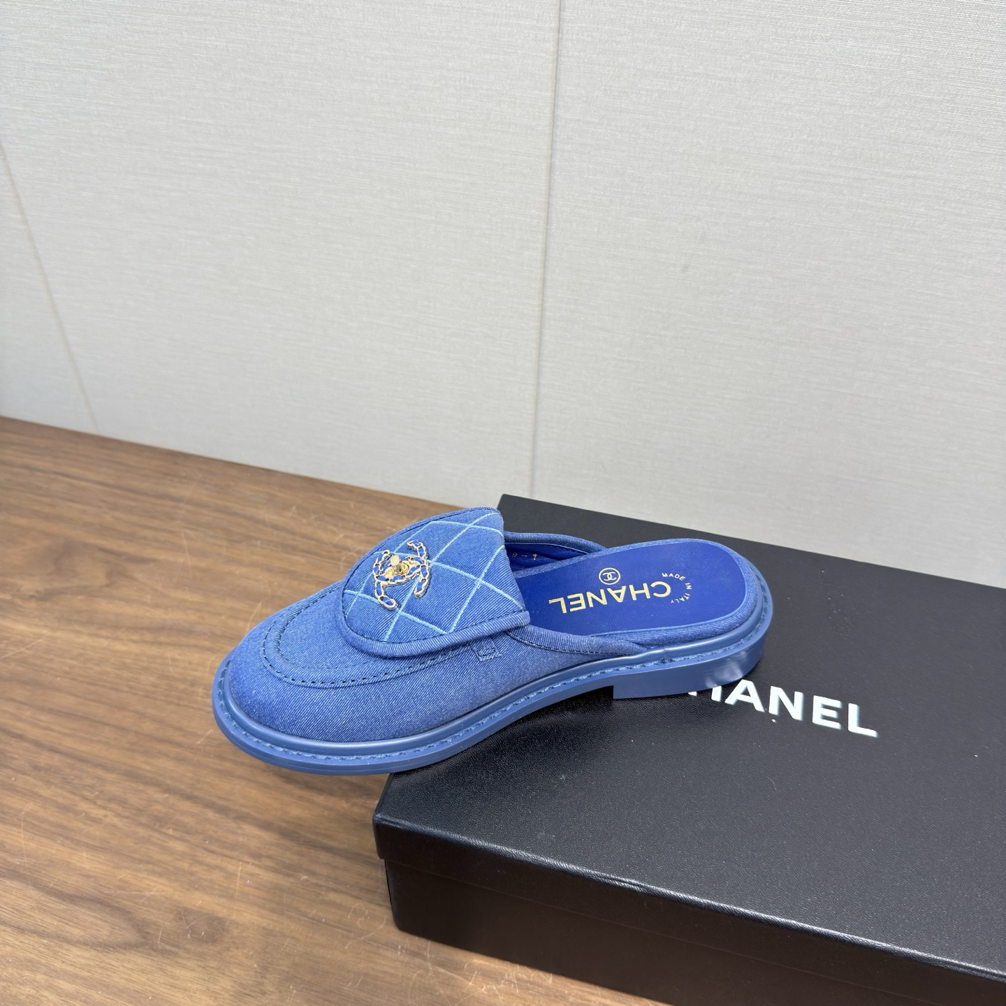 Chanel Slides