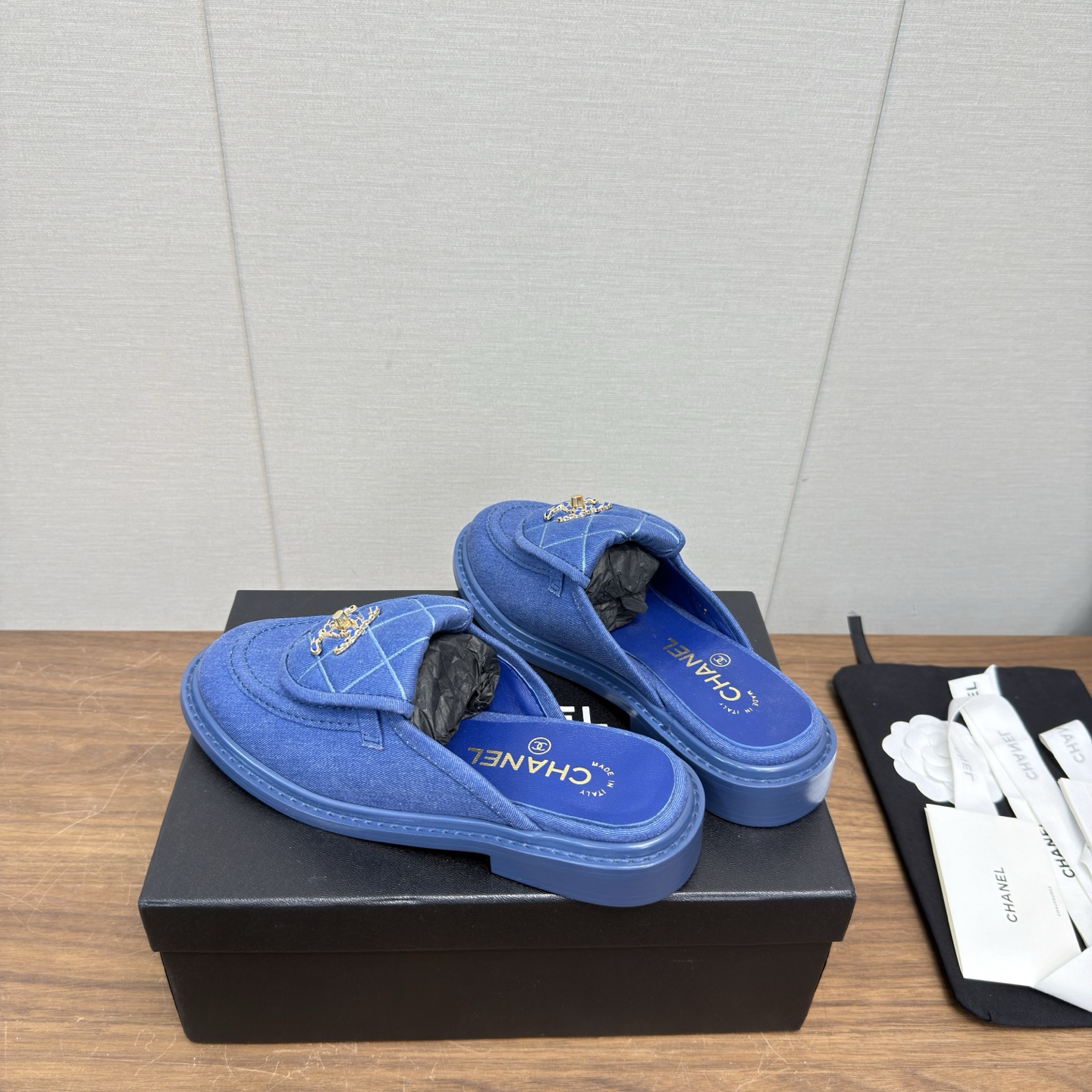 Chanel Slides