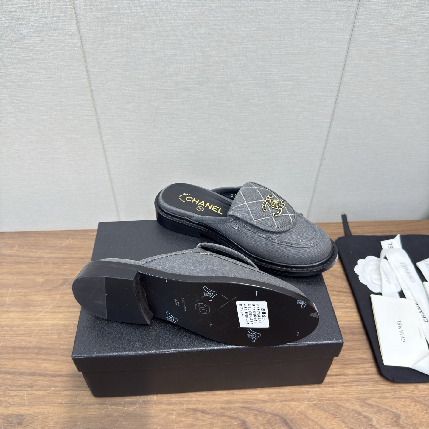 Chanel Slides