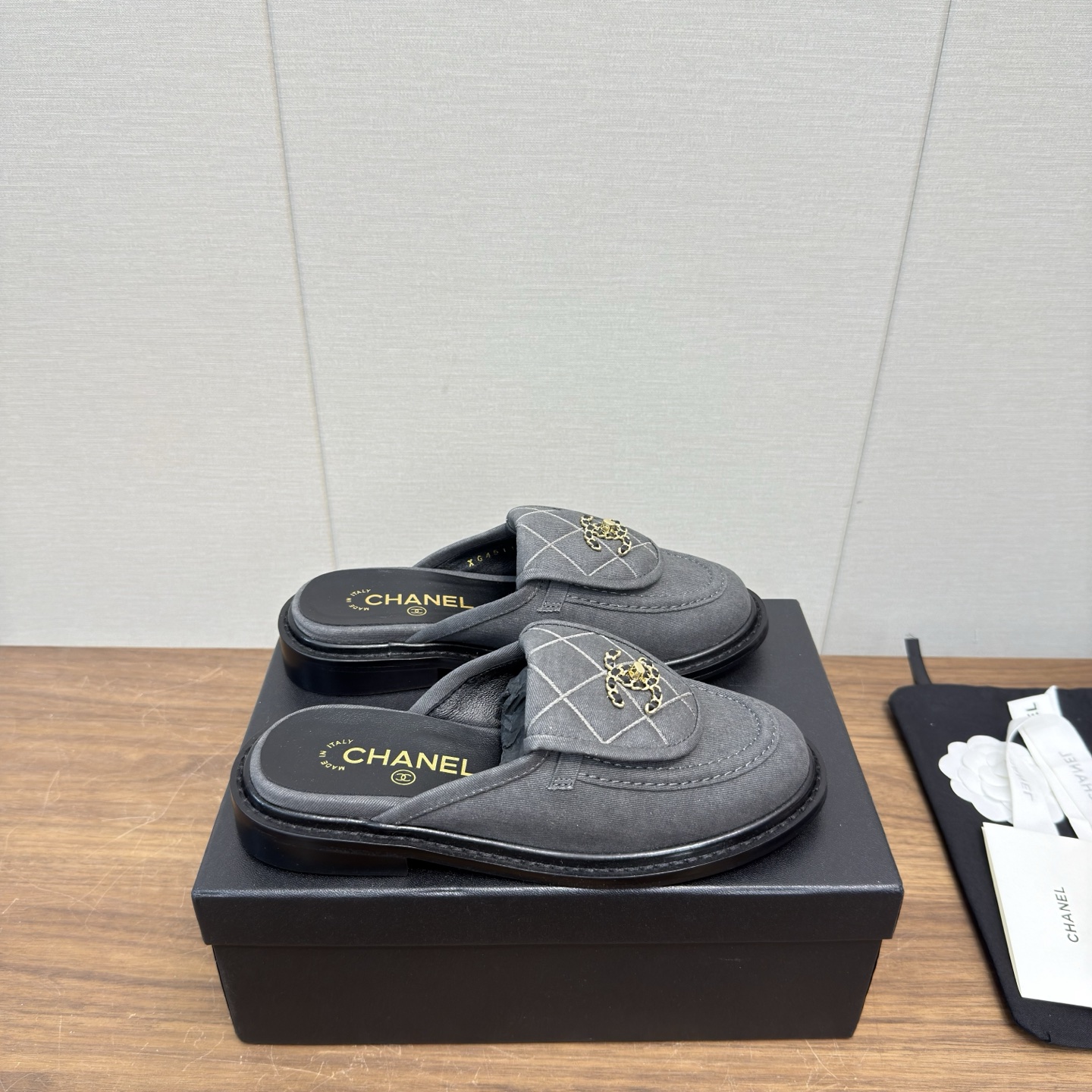 Chanel Slides