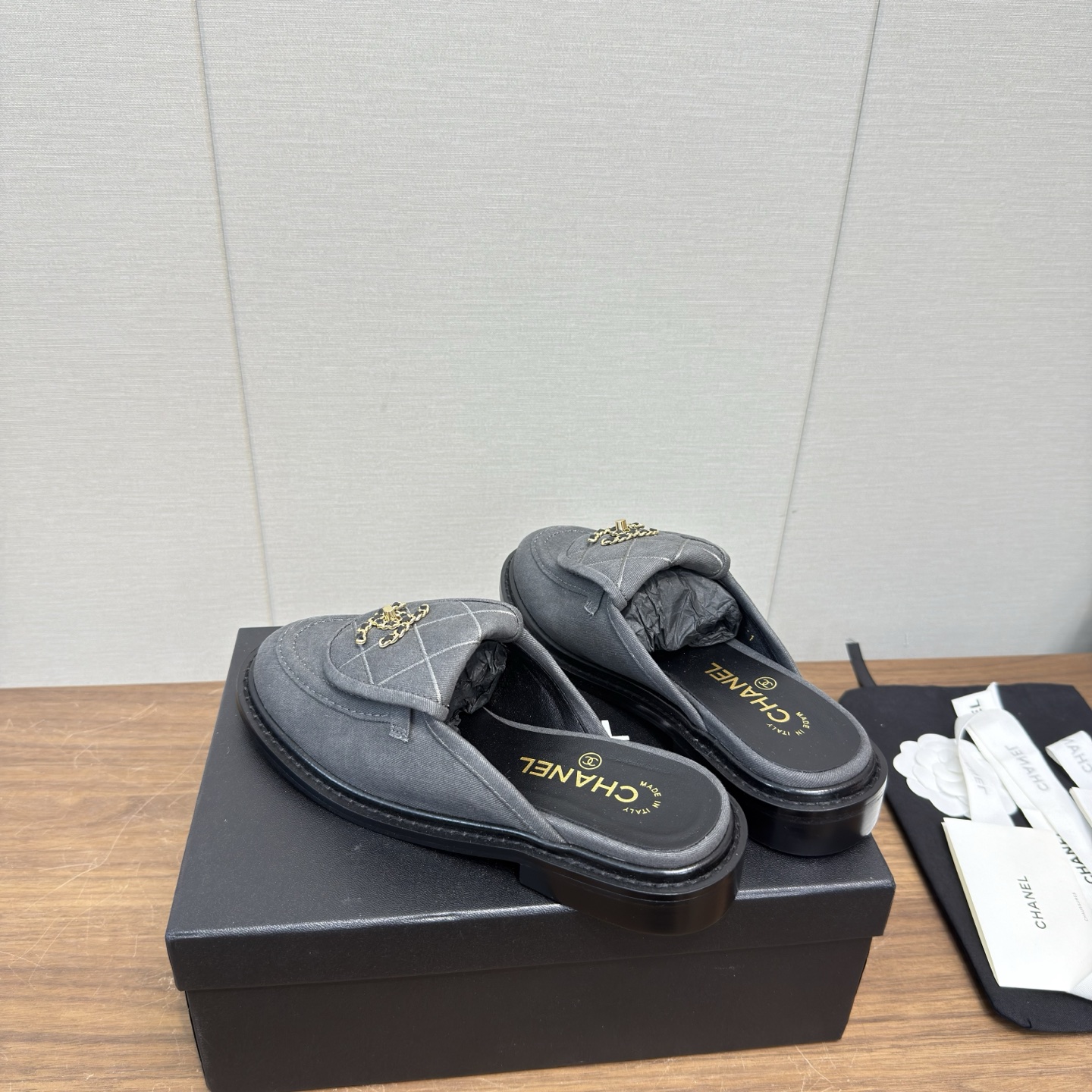 Chanel Slides