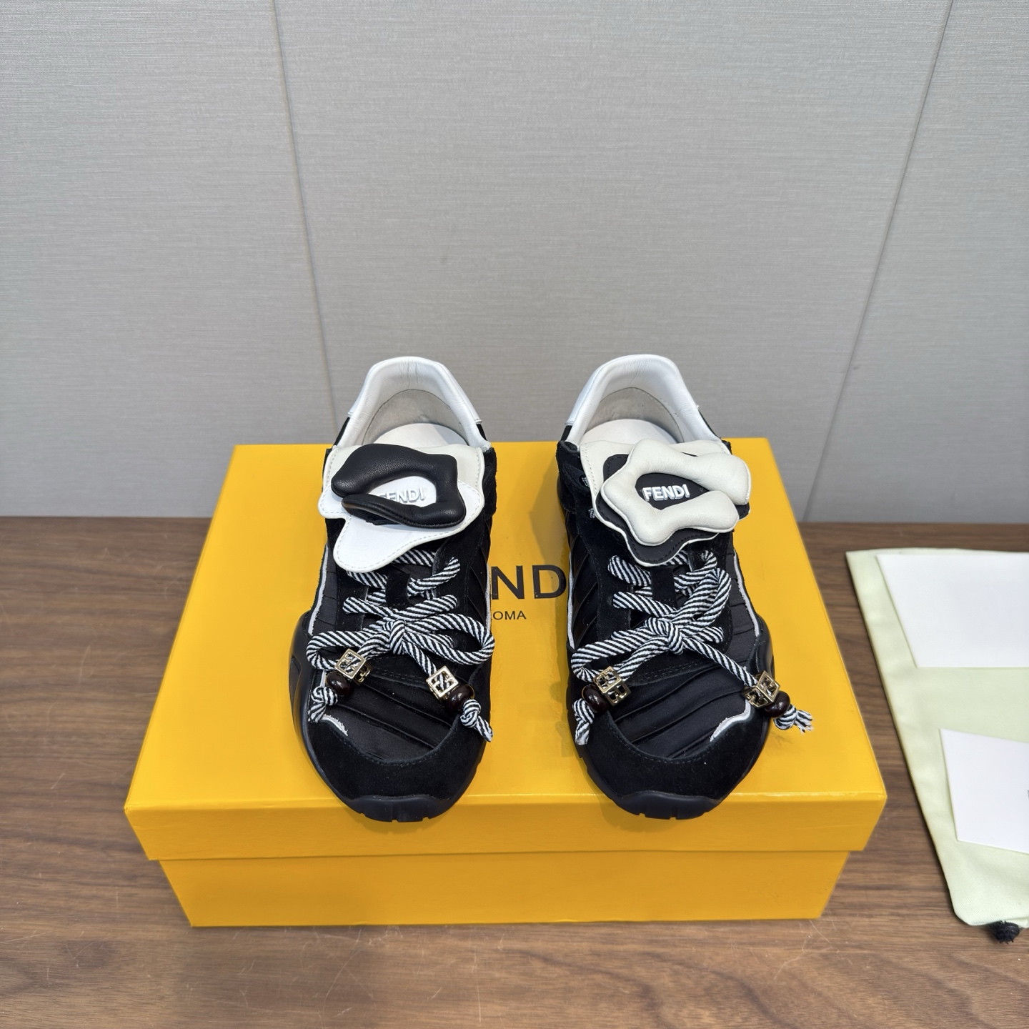 Fendi Sneakers