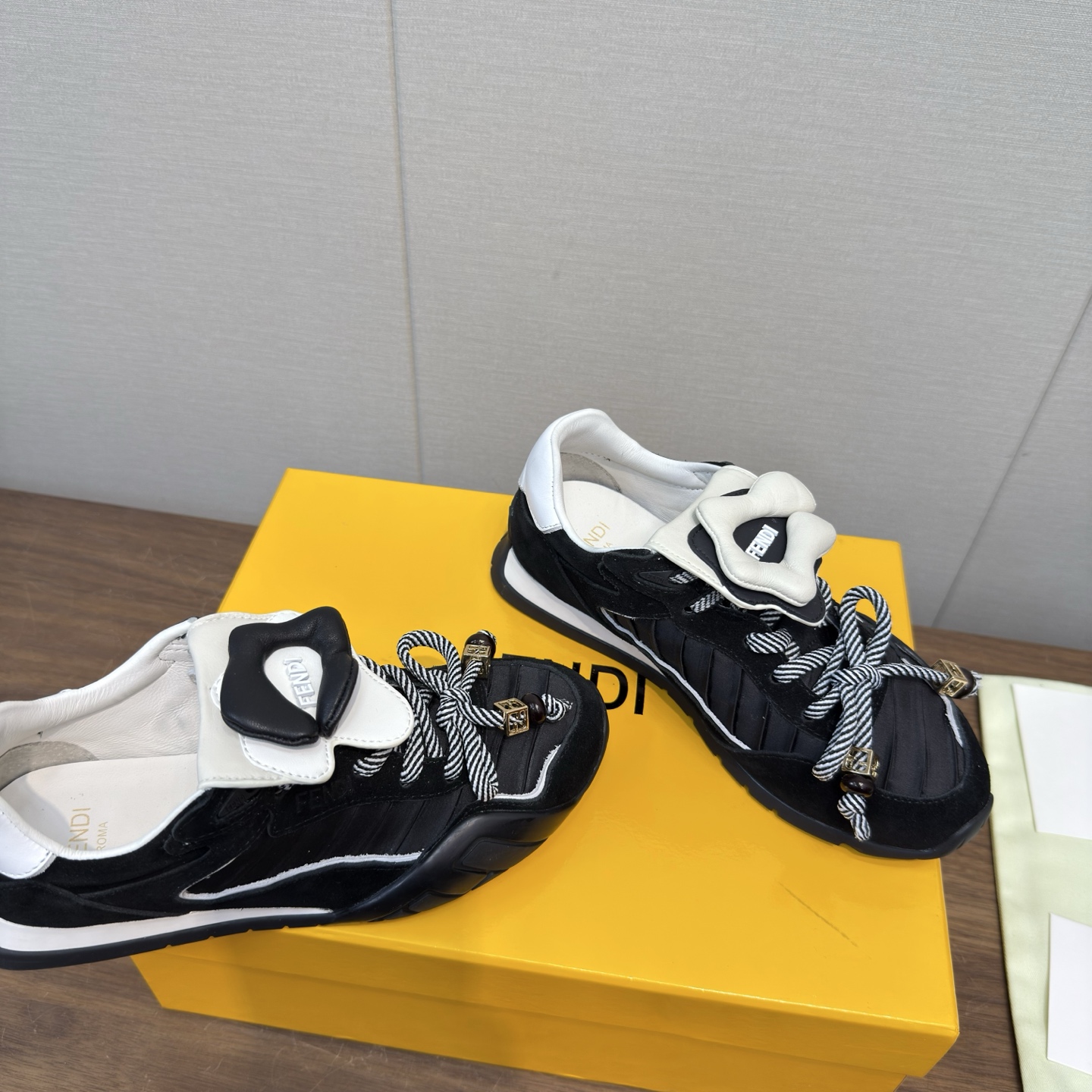 Fendi Sneakers
