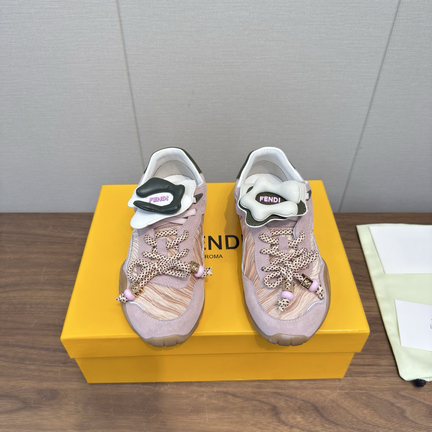 Fendi Sneakers