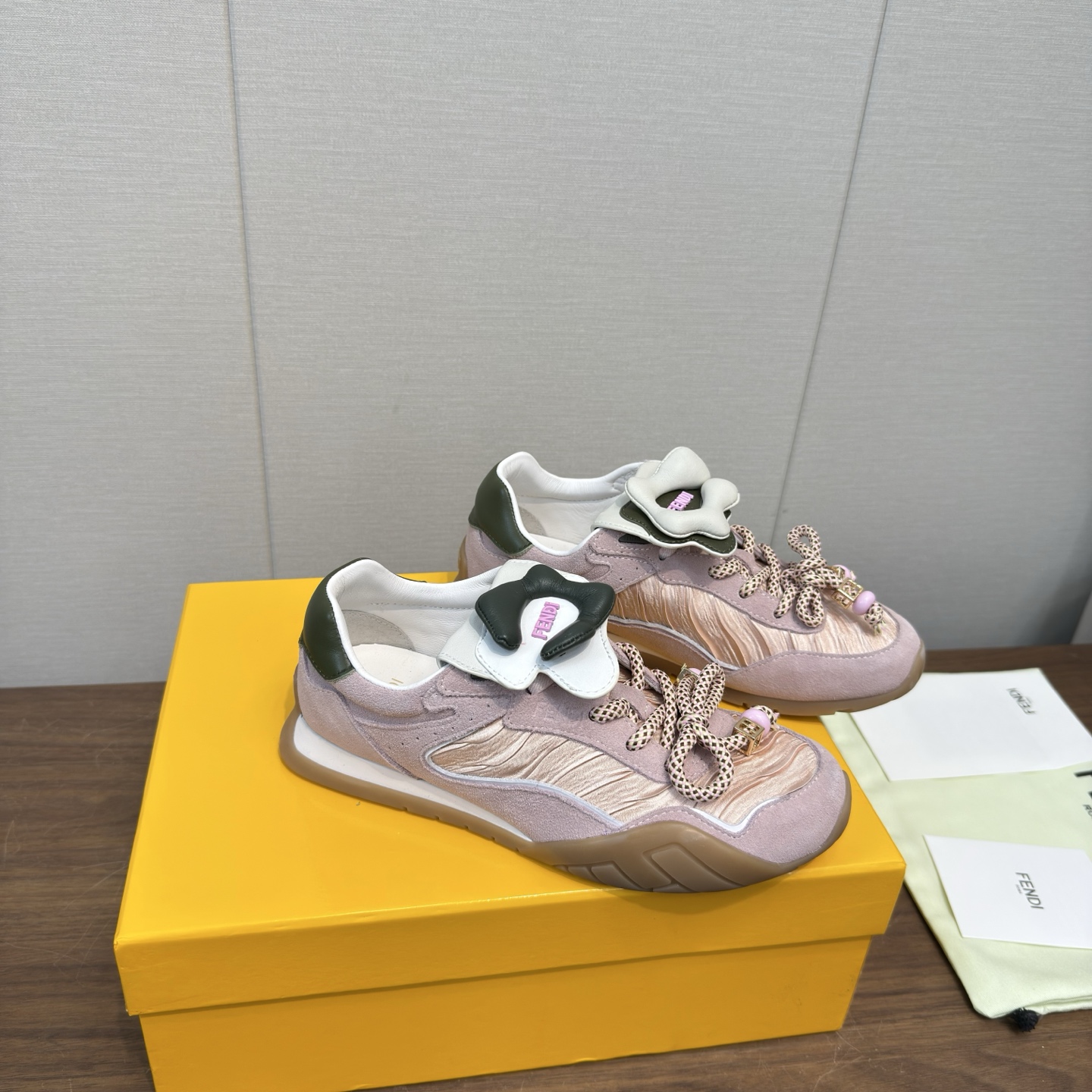 Fendi Sneakers