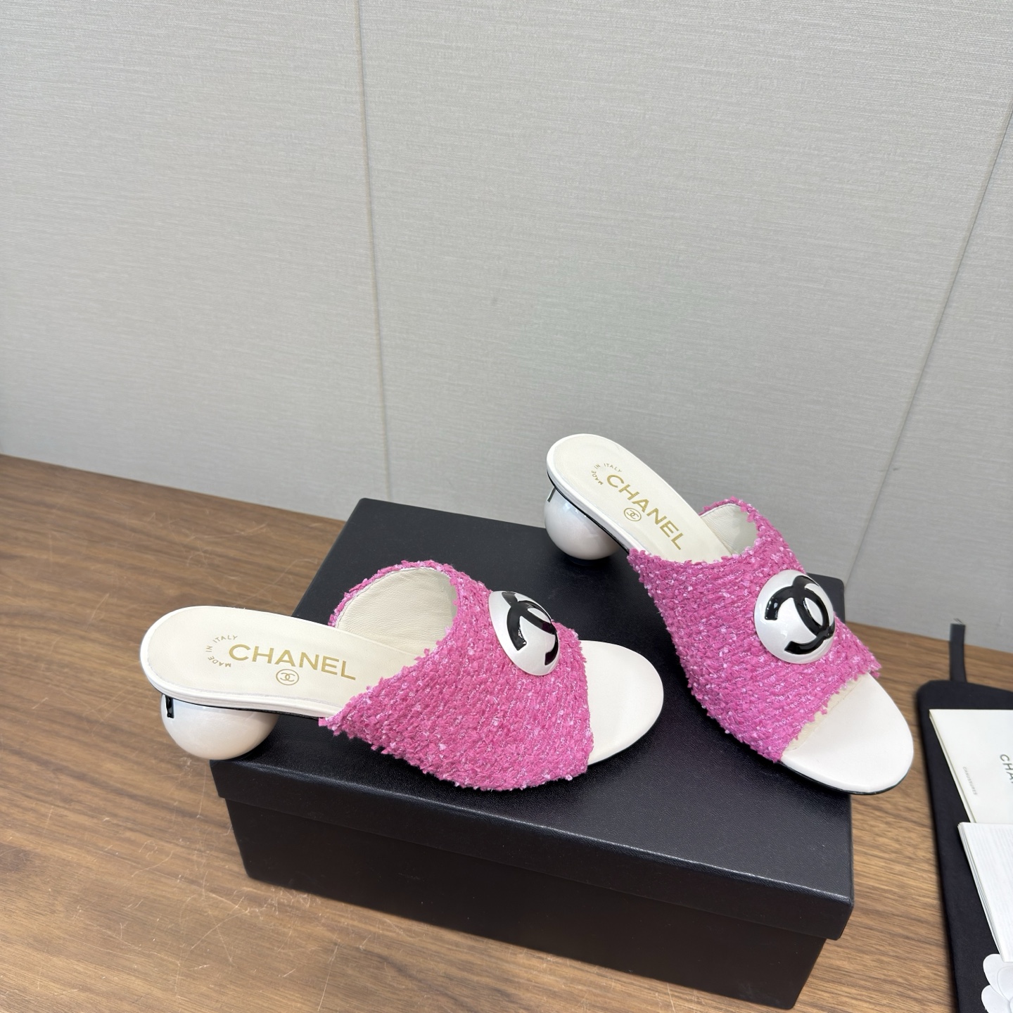 Chanel Slides