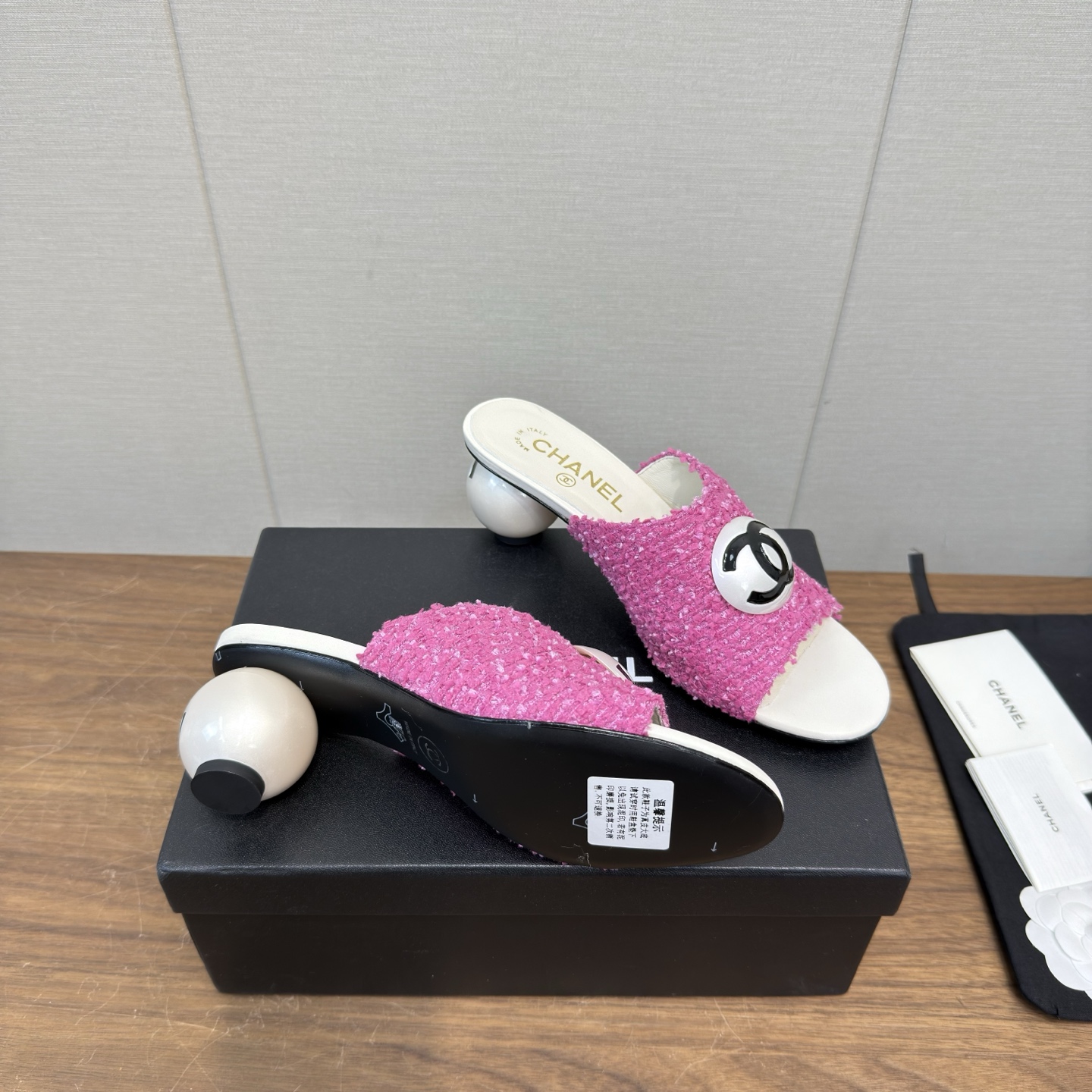 Chanel Slides