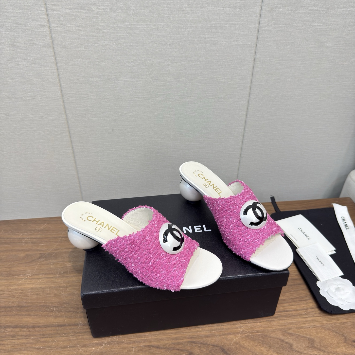 Chanel Slides