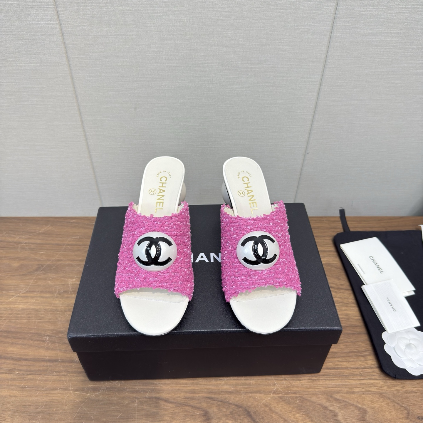 Chanel Slides