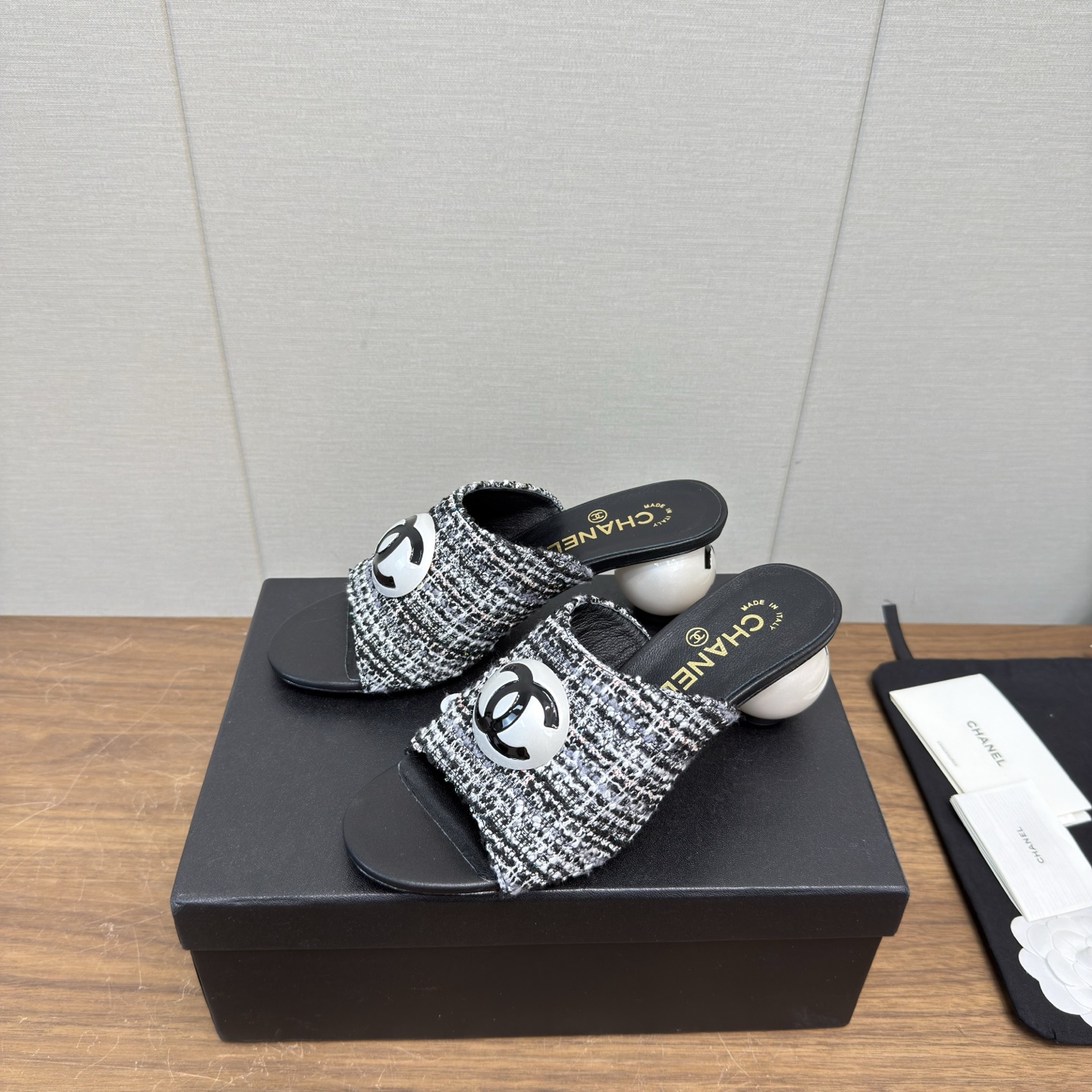 Chanel Slides