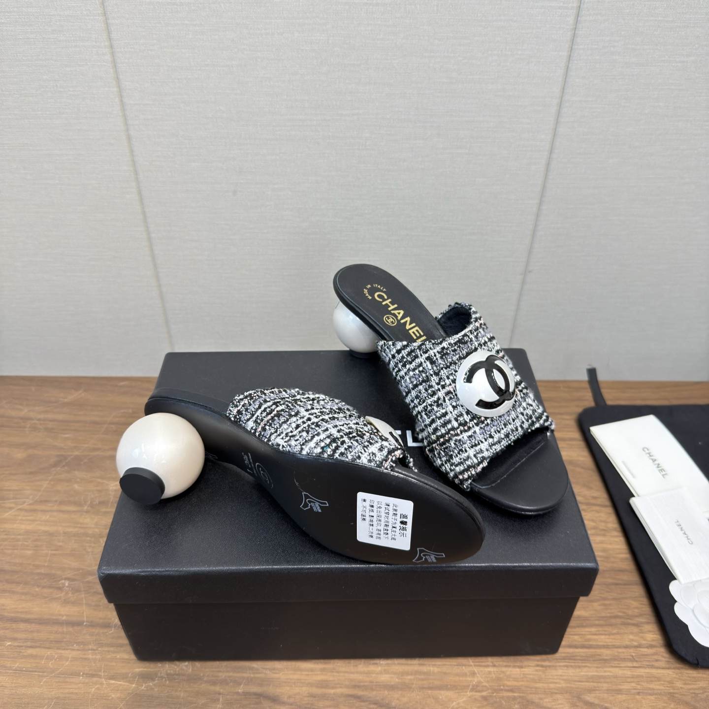 Chanel Slides