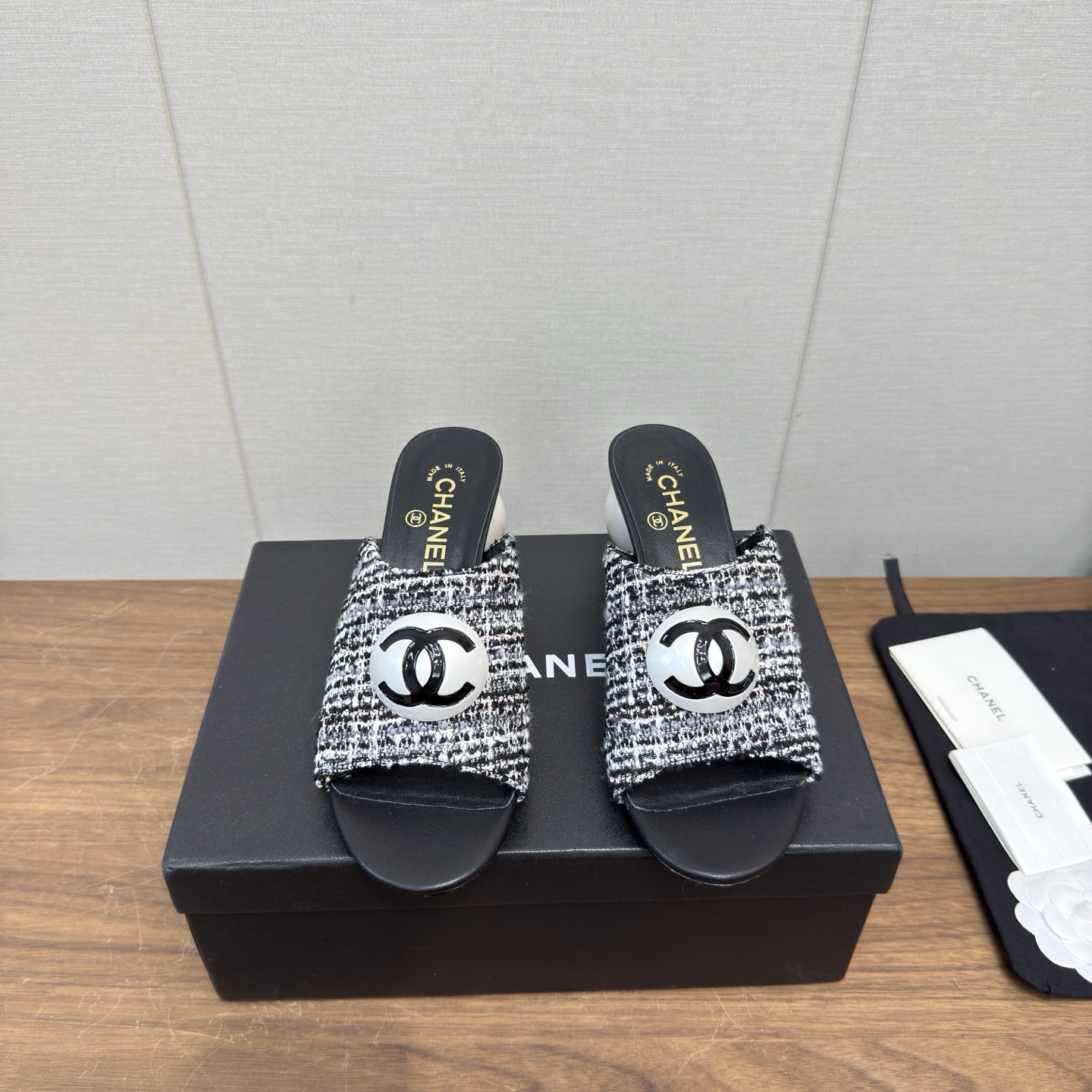 Chanel Slides