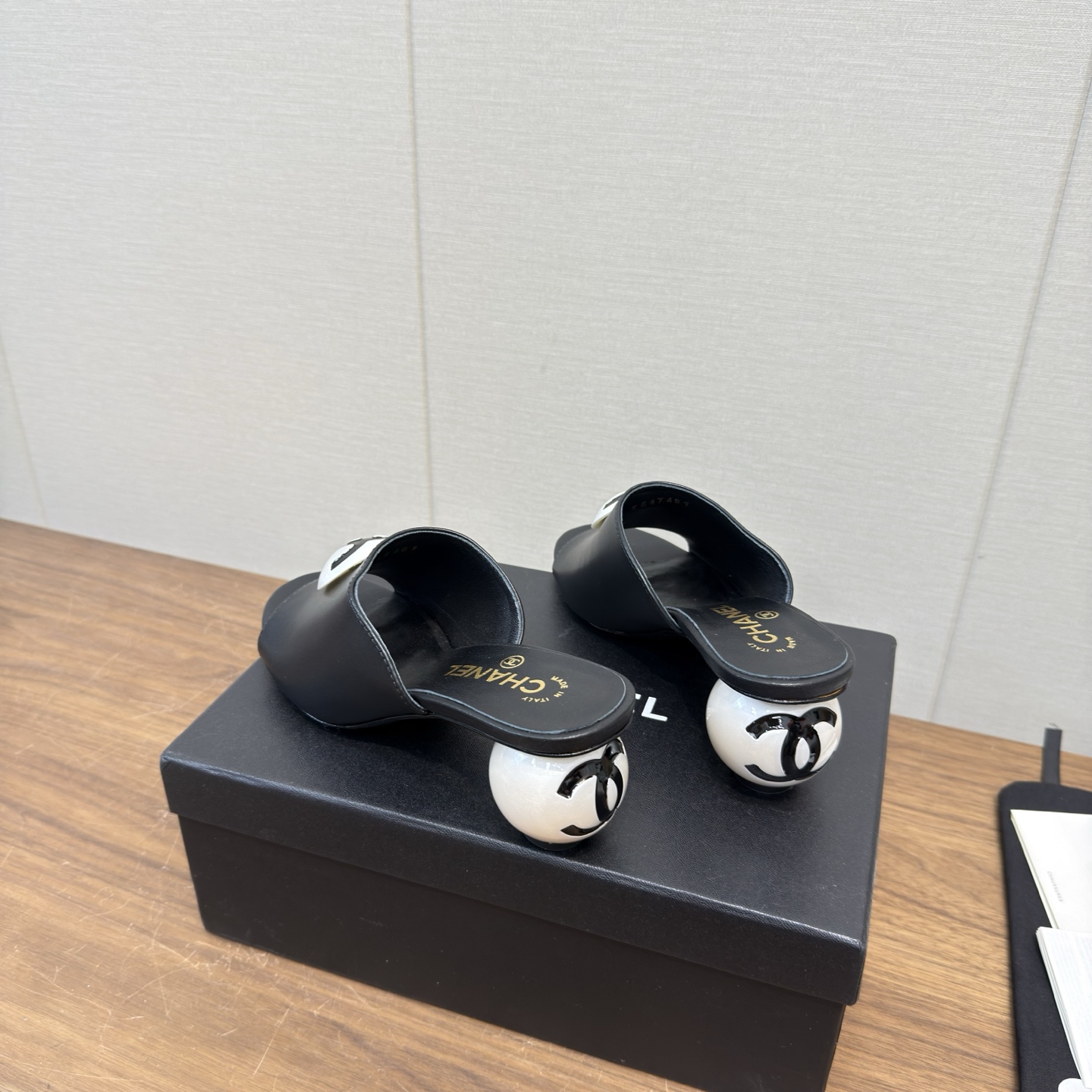 Chanel Slides