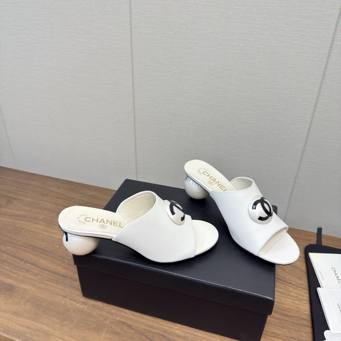 Chanel Slides