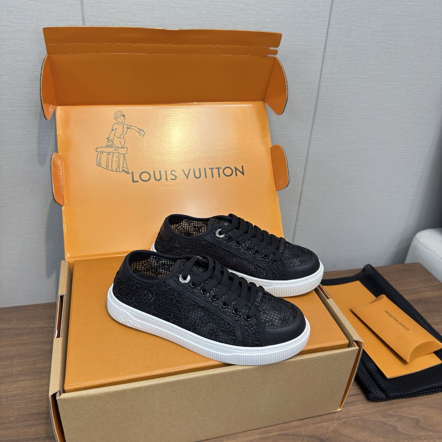 Louis Vuitton Women Shoes