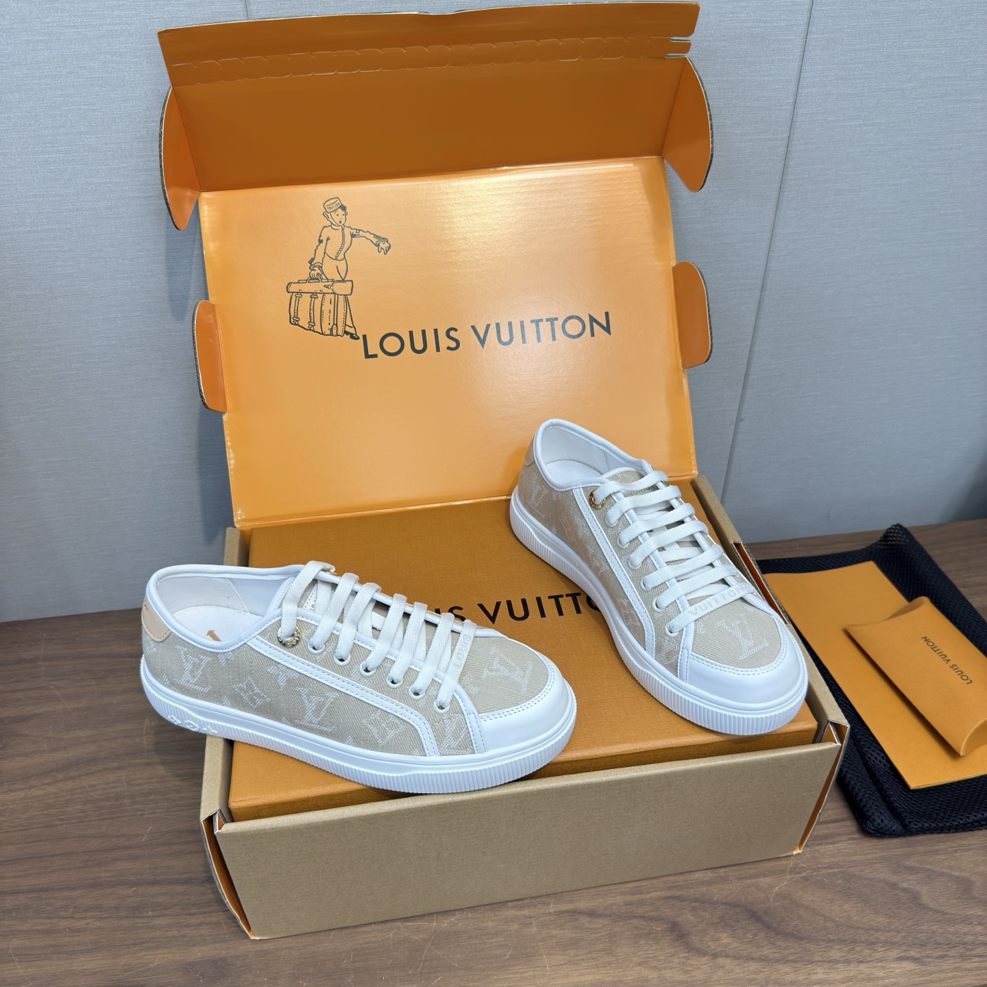 Louis Vuitton Women Shoes