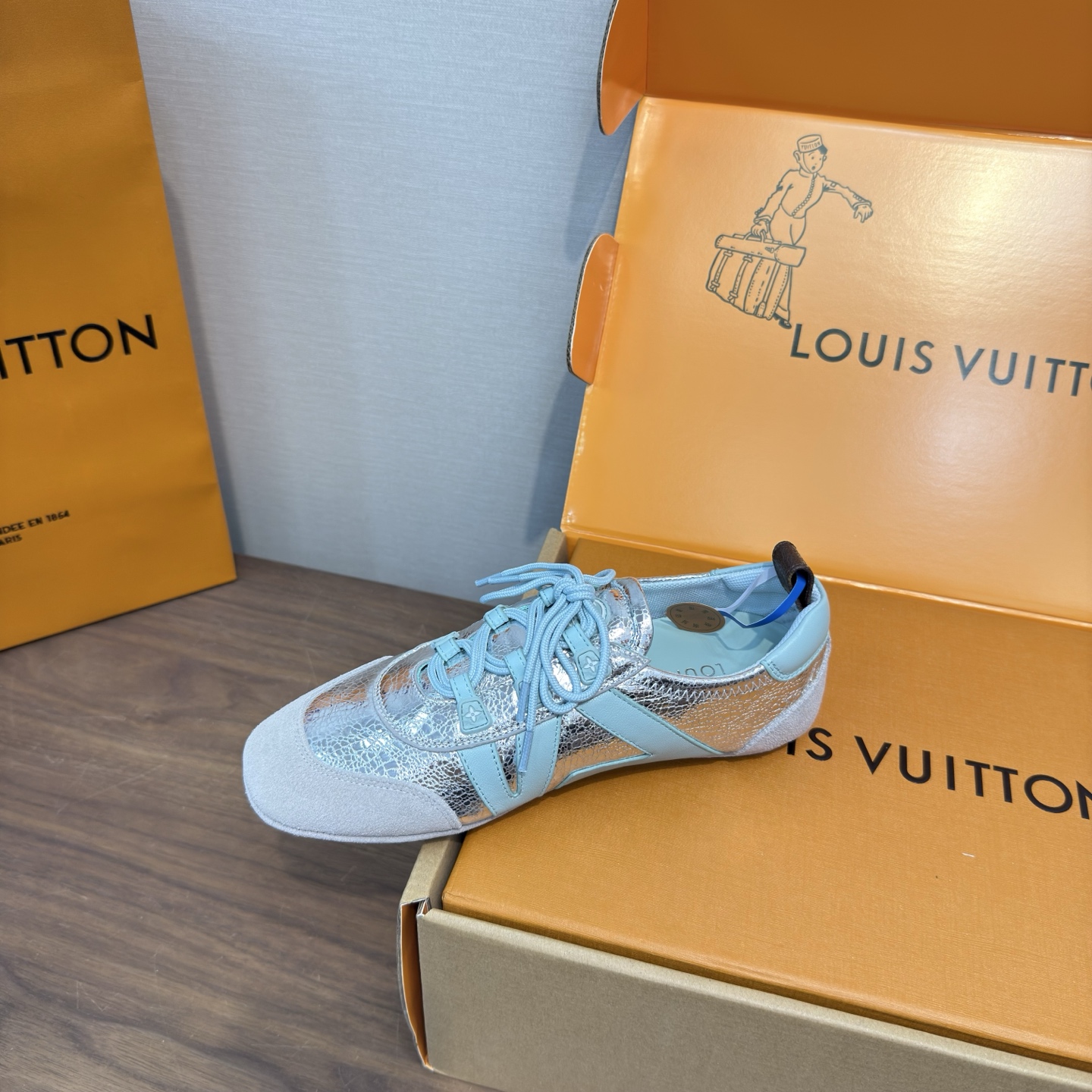 Louis Vuitton Sneakers