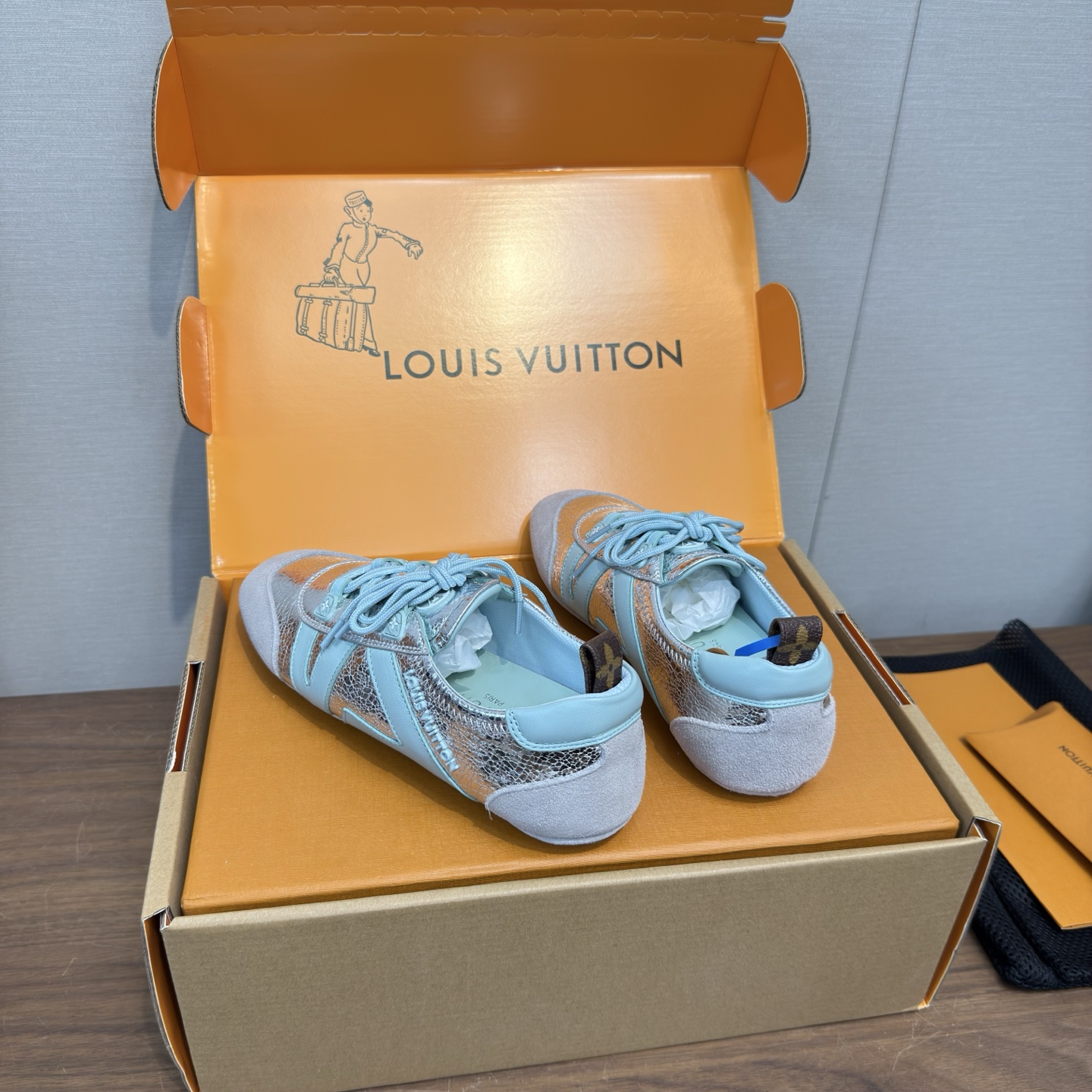 Louis Vuitton Sneakers