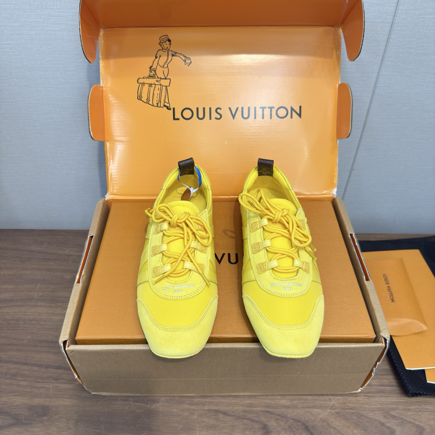 Louis Vuitton Sneakers